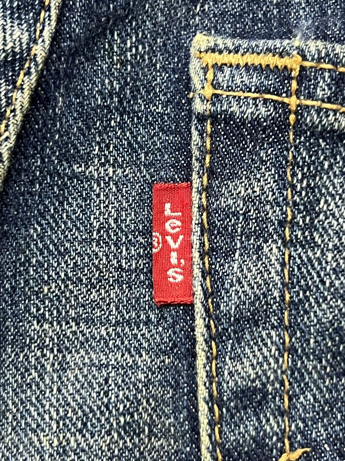 Levi's Loose Vintage Y2K Levi’s 533 Japan - Faded Wash, Distressed Size US 35 - 13 Thumbnail