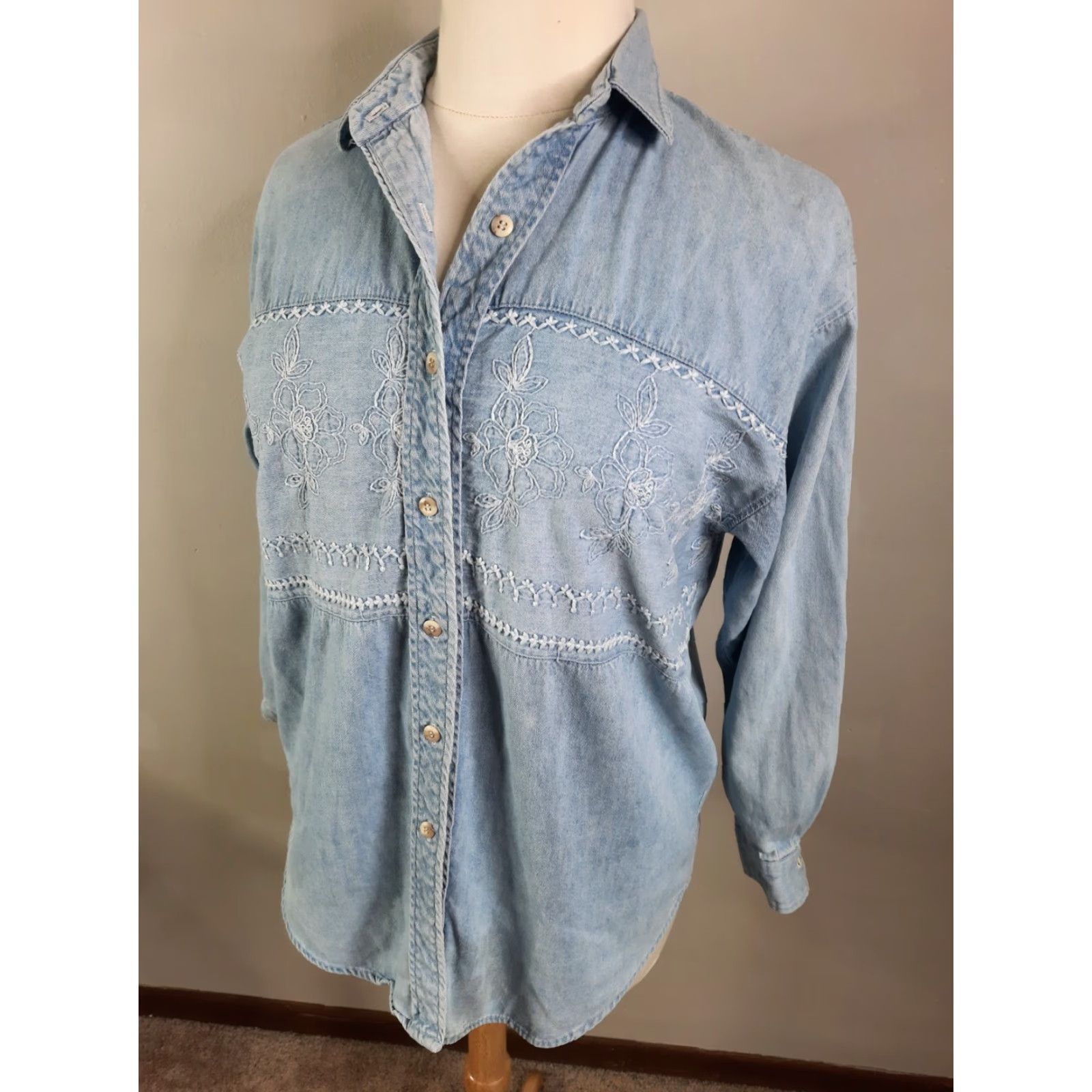 Denime VINTAGE L2S 1990s Oversized Denim Embroidered Floral Grunge Shirt Top Large USA Mens Womens Boys Girls Size L / US 10 / IT 46 - 7 Thumbnail