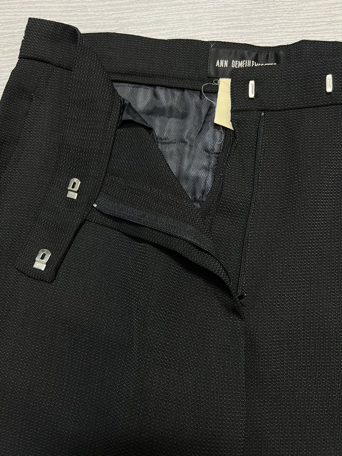 Ann Demeulemeester Ann Demeulemeester - Adjustable Waist Textured Trouser Size 30" / US 8 / IT 44 - 5 Thumbnail