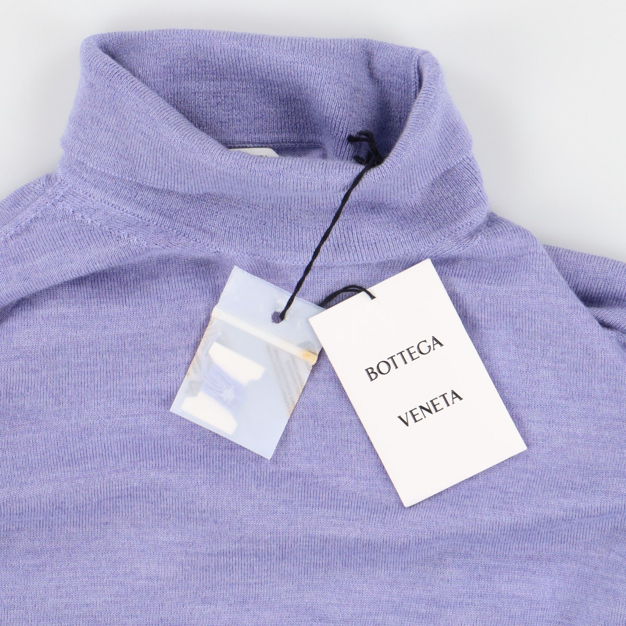Bottega Veneta Lilac Light Wool Embroidered Logo High Neck Sweater Size US M / EU 48-50 / 2 - 8 Thumbnail