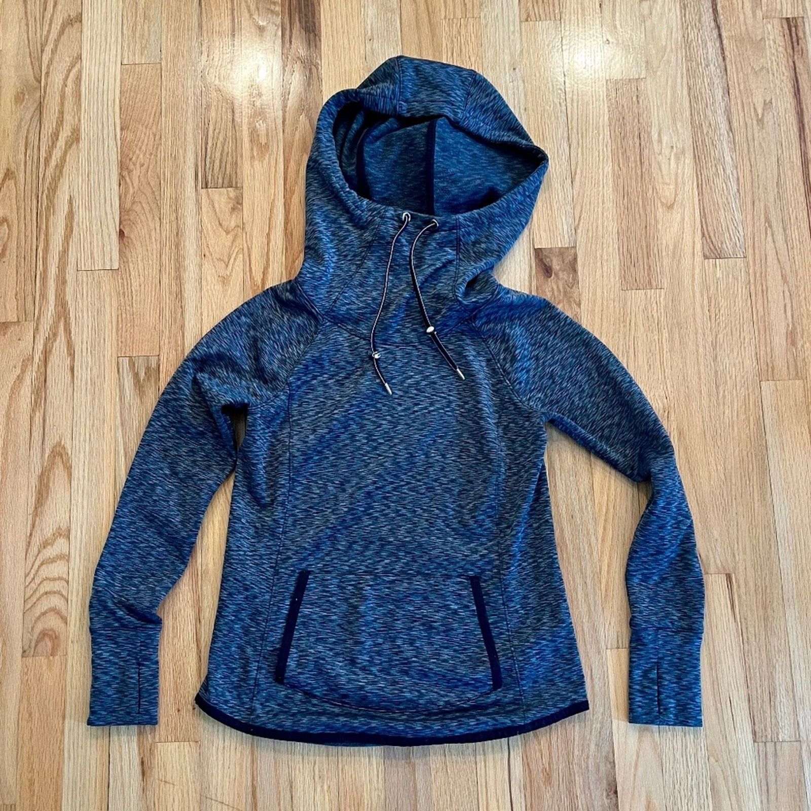 Athleta Athleta Womans Pullover Hoodie Sweatshirt Heather Grey Small Size S / US 4 / IT 40 - 1 Thumbnail