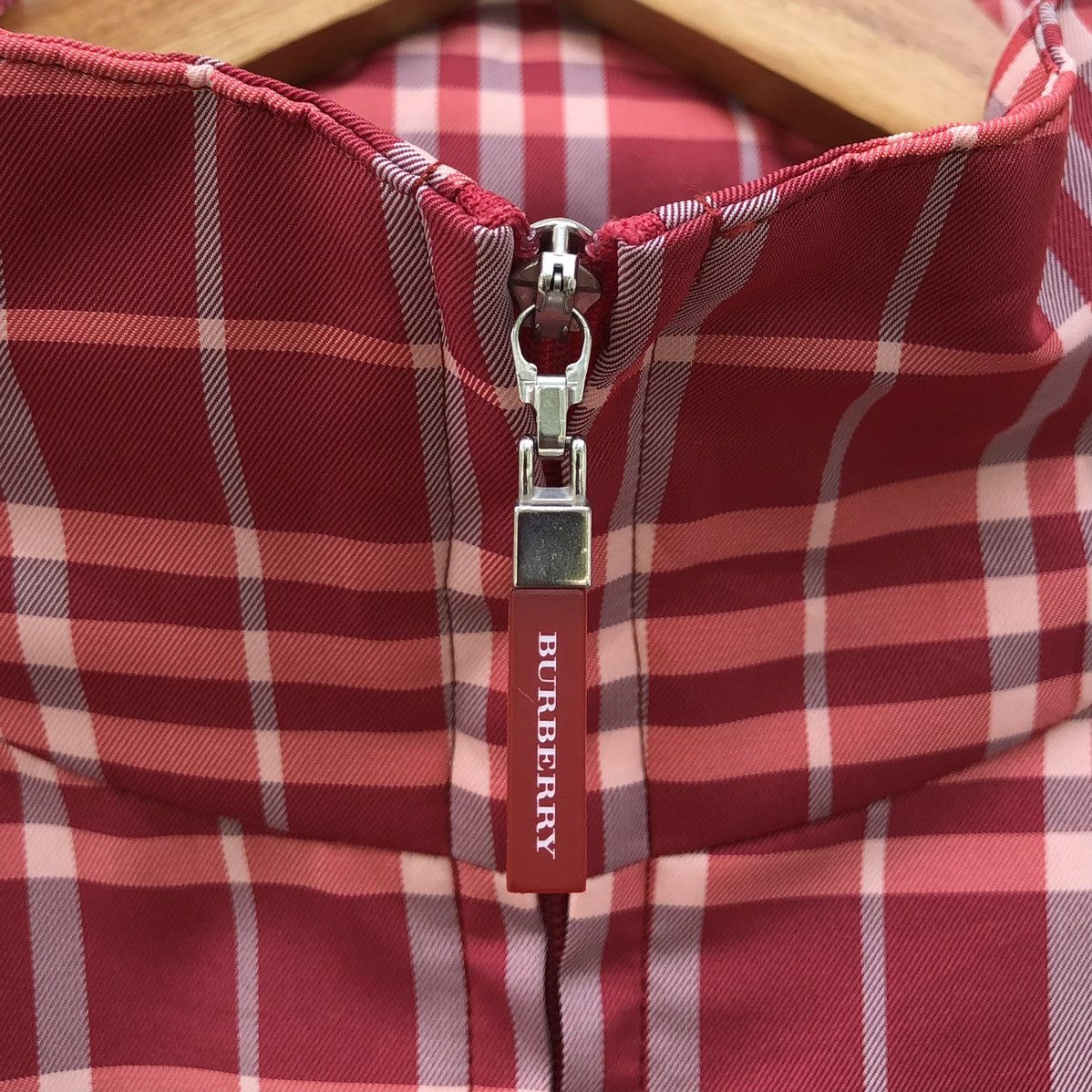 Burberry Burberry London Tartan Nylon Parka Jacket Hoodie Size US M / EU 48-50 / 2 - 15 Thumbnail