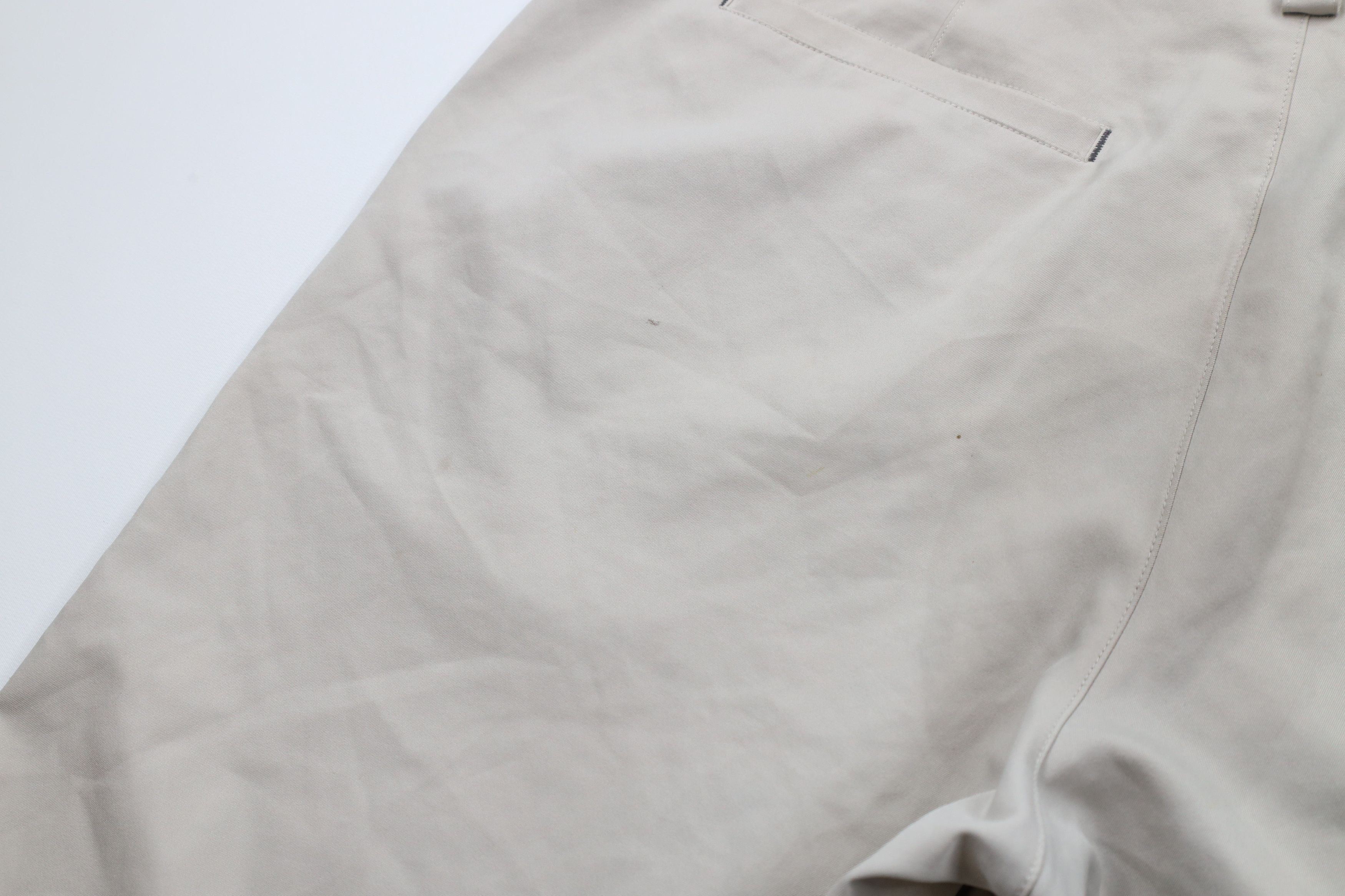 Vintage St Andrews of Scotland Course Golfing Chino Shorts Beige Size US 34 / EU 50 - 14 Thumbnail