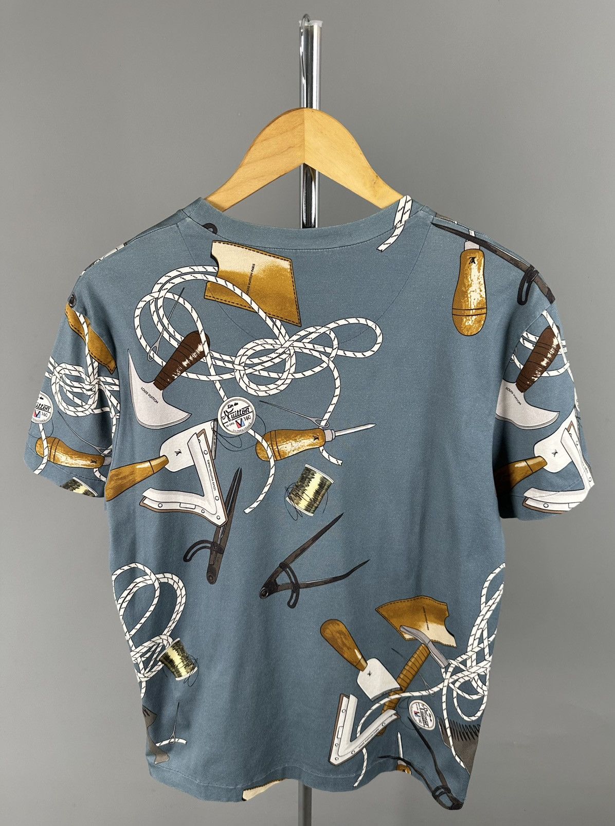 Louis Vuitton Louis Vuitton - “Tools” All Over Print Short Sleeve Shirt Size US S / EU 44-46 / 1 - 9 Thumbnail