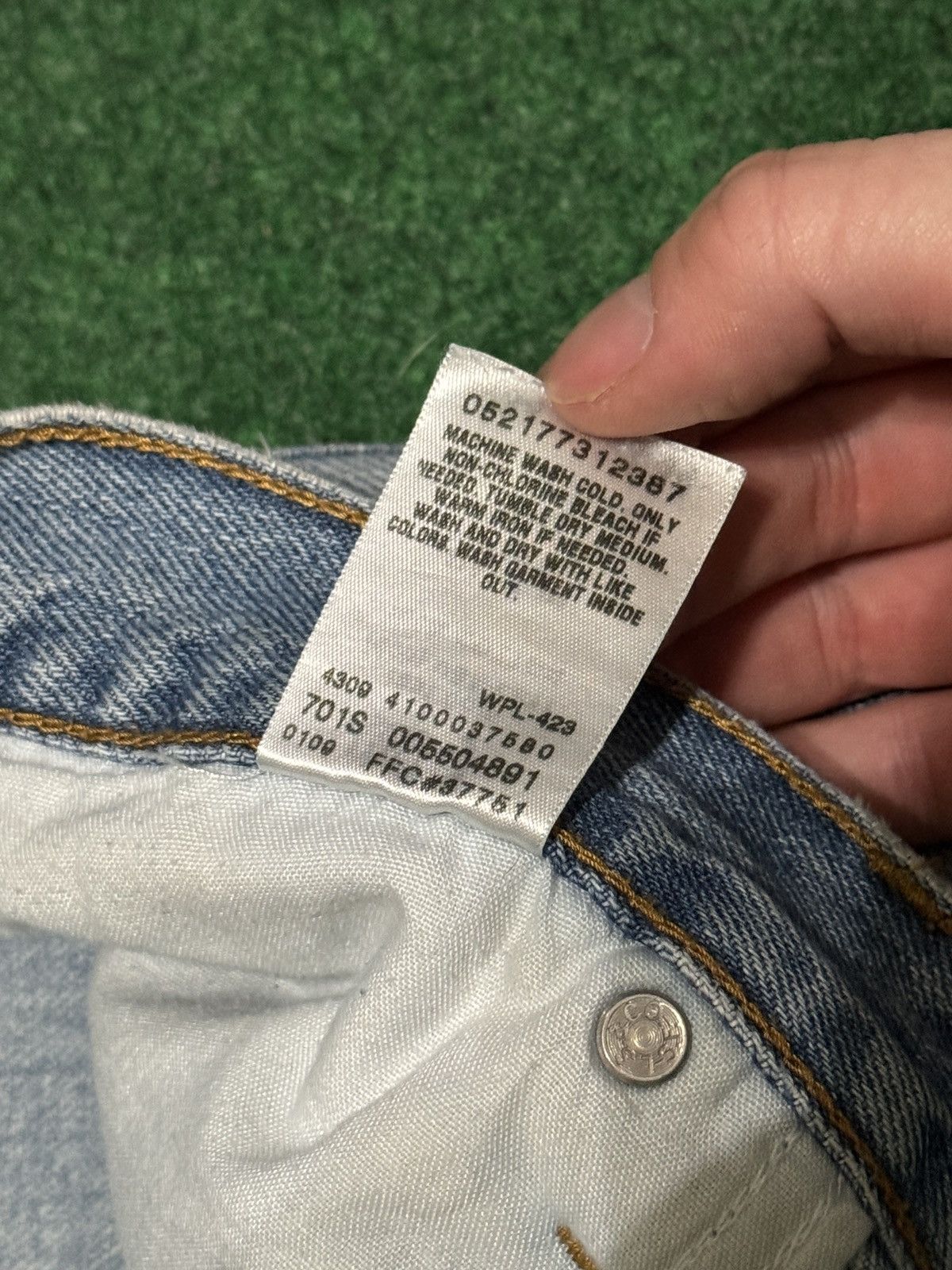 Levi's Vintage Clothing Levis 550 Relaxed Y2K Wide Leg Baggy 34x34 Light Wash Jeans Size US 34 / EU 50 - 6 Thumbnail