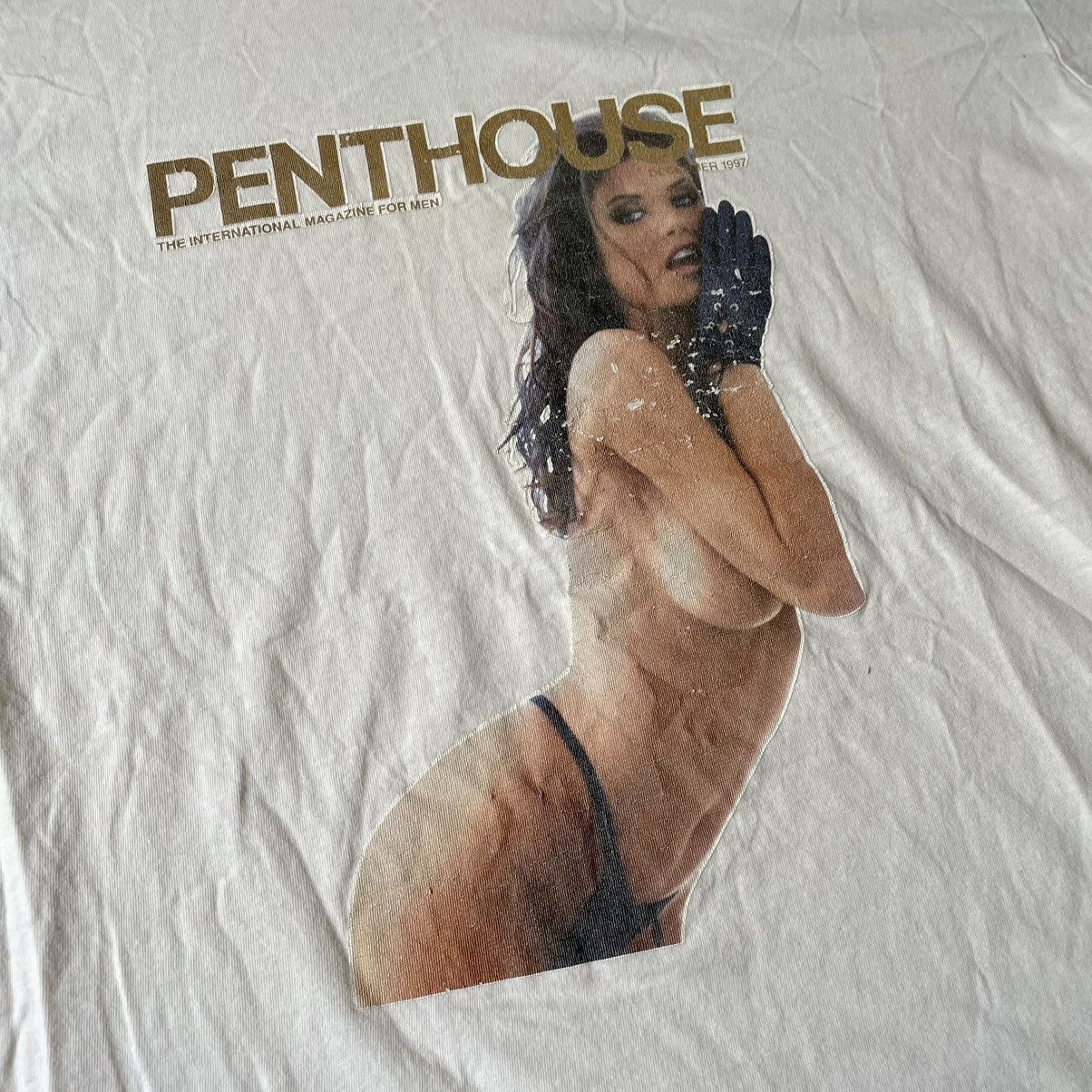 Vintage Vintage Y2K Penthouse Graphic Tee Cream Grunge Oversized M Size US M / EU 48-50 / 2 - 7 Thumbnail