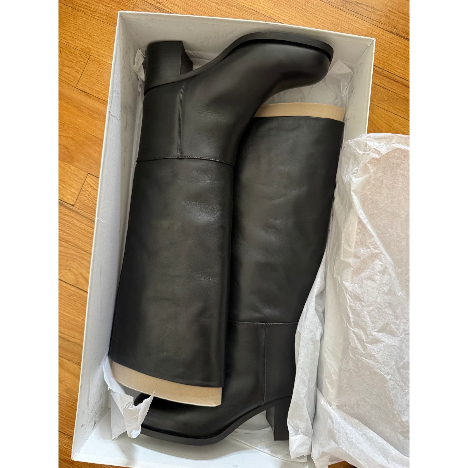 Cos COS Black Leather Knee High Boots EU 40 US 9 Size US 9 / IT 39 - 9 Thumbnail