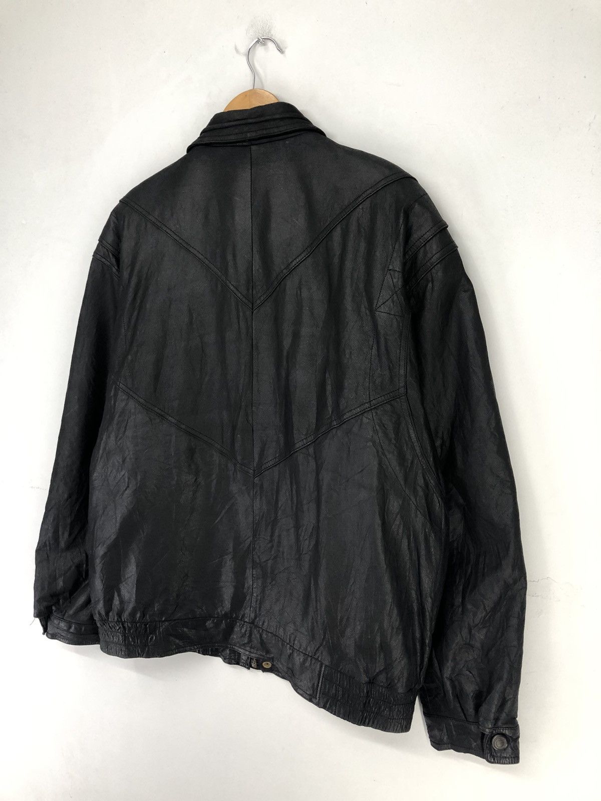 Genuine Leather Vintage C&A San Diego Cowhide Leather Bomber Jacket Size US L / EU 52-54 / 3 - 6 Thumbnail