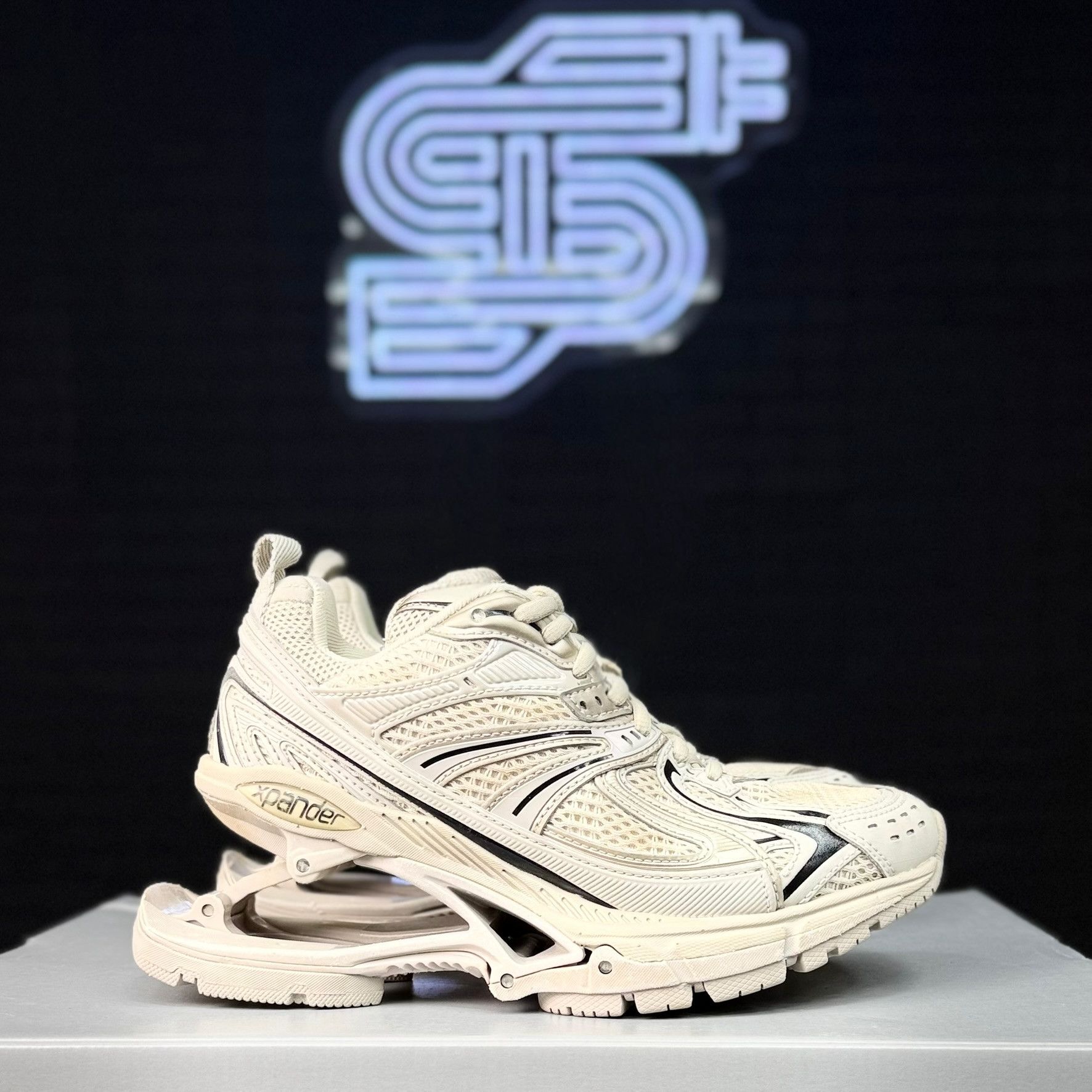 Balenciaga Balenciaga X-Pander Sneaker Size US 4 / IT 34 - 2 Thumbnail