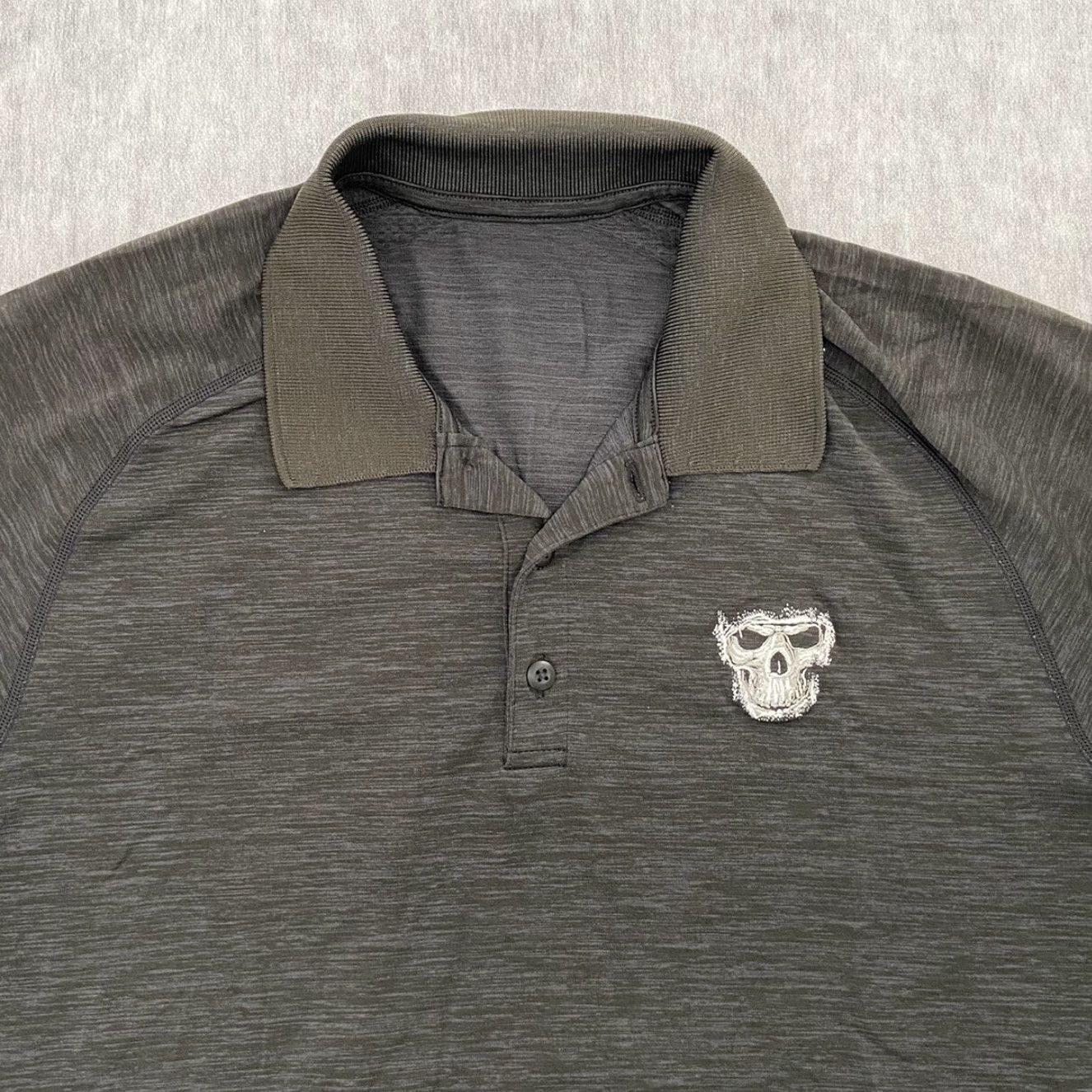 Lululemon Lululemon Polo Shirt Mens Large Black Short Sleeve Skull Logo Breathable Breathe Metal Vent Tech Heathered Polo Mens Size US L / EU 52-54 / 3 - 3 Thumbnail