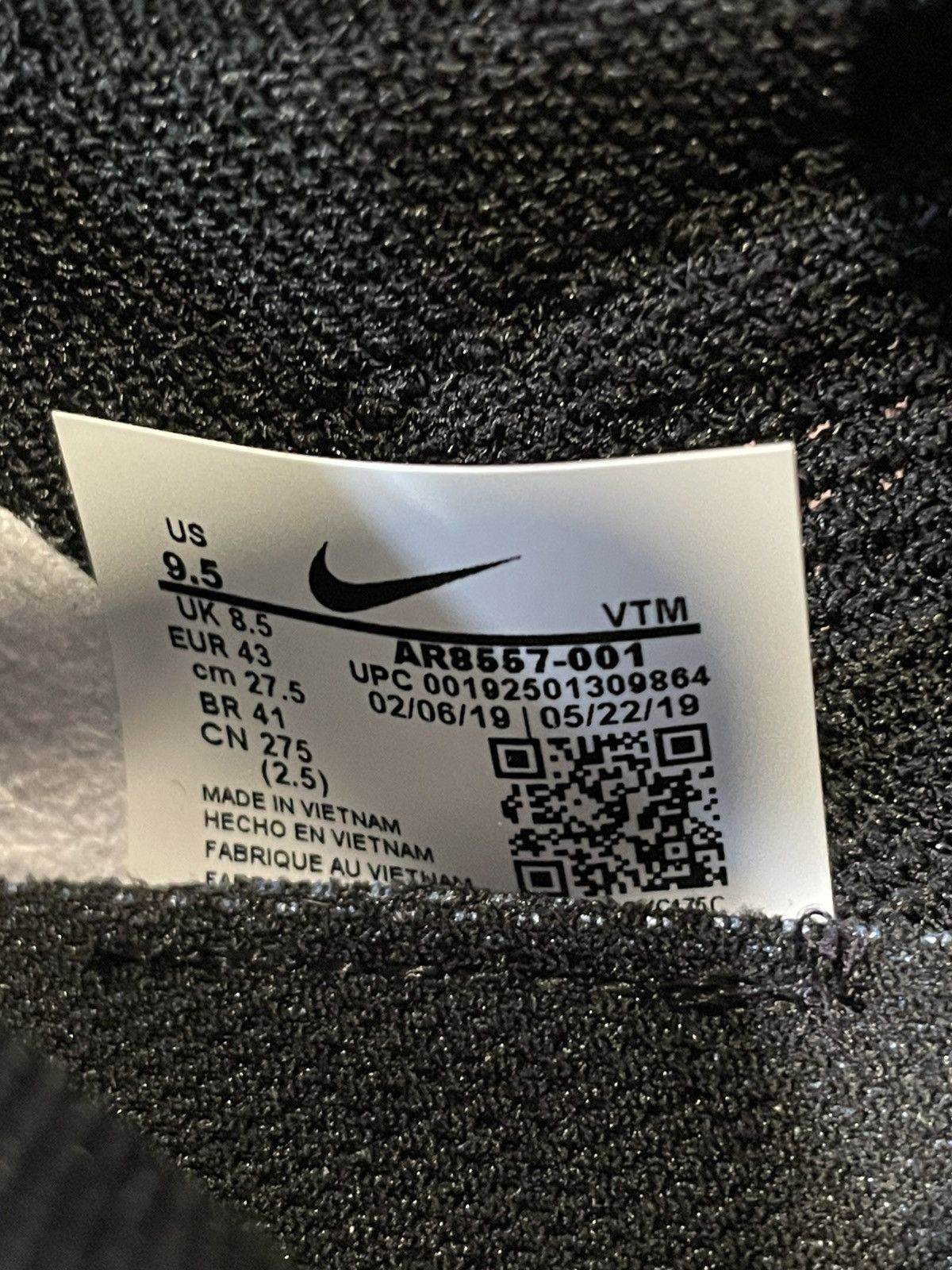 Nike Nike Air VaporMax Flyknit Gator Black Silver size mens 9.5 Size US 9.5 / EU 42-43 - 6 Thumbnail