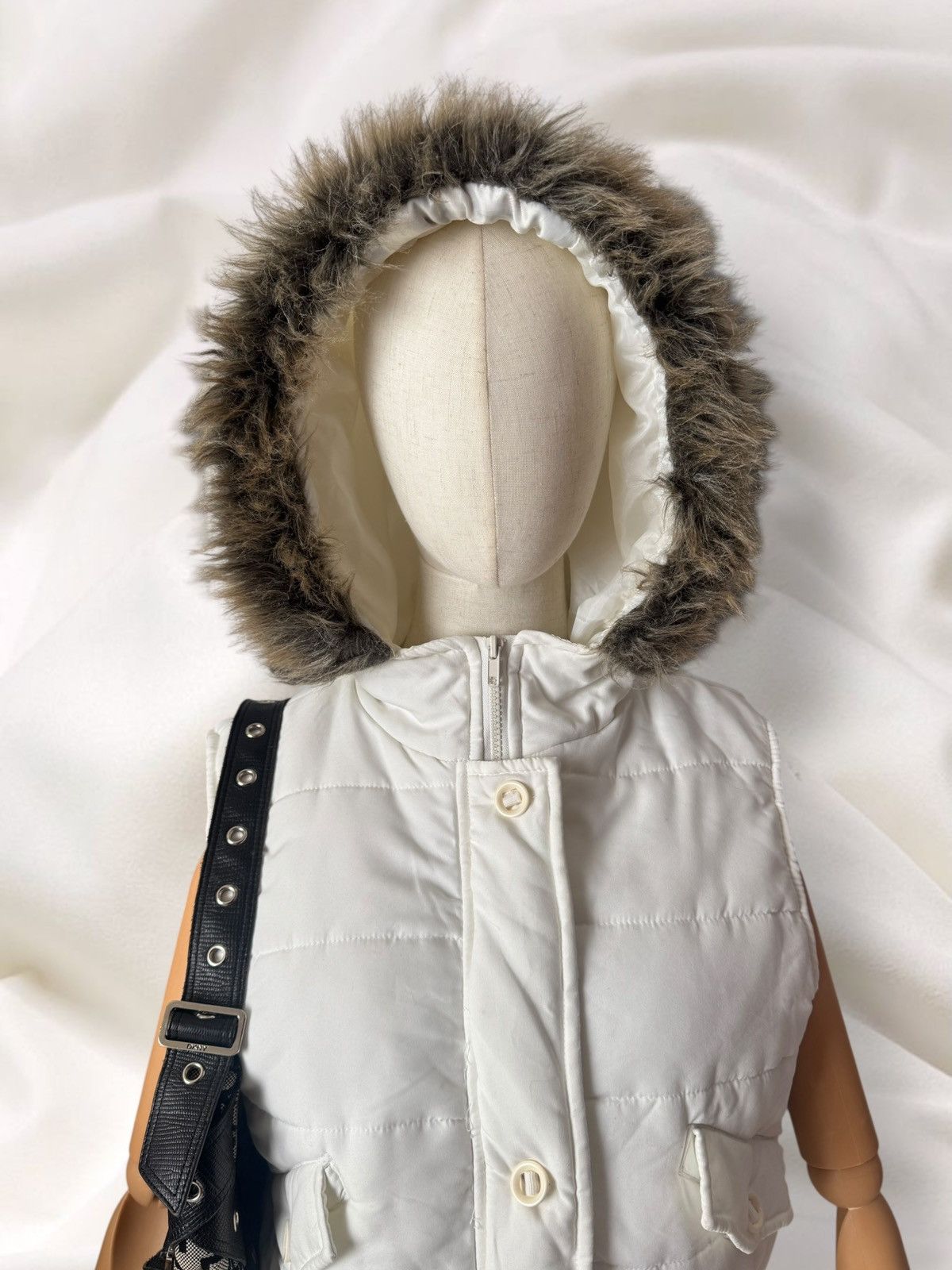 Beauty Beast Beauty Angel Y2K Vintage Faux Fur Hooded Vest Jacket Size M / US 6-8 / IT 42-44 - 3 Thumbnail