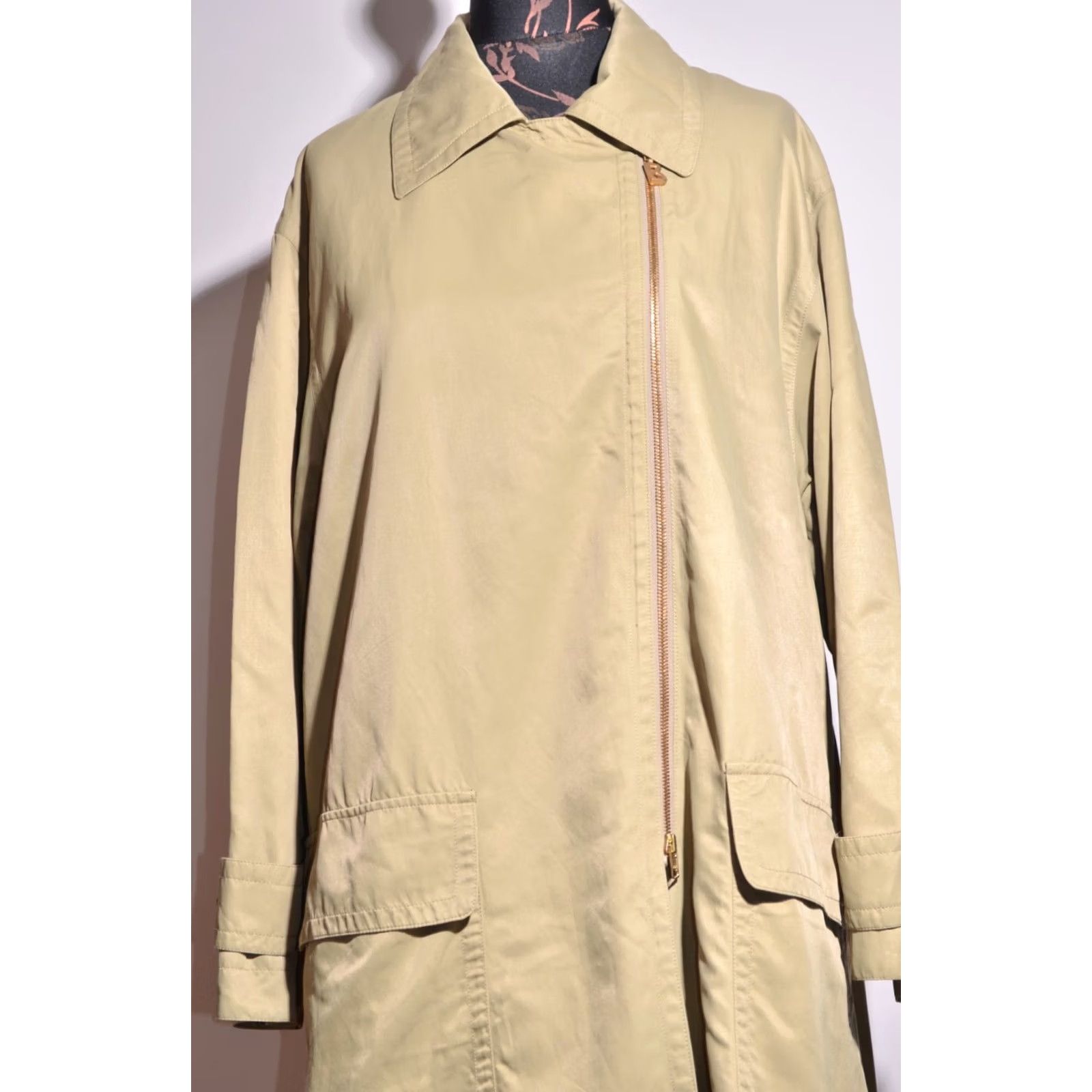 Bogner VINTAGE Bogner Coat Women Long Beige 42 Size M / US 6-8 / IT 42-44 - 2 Thumbnail