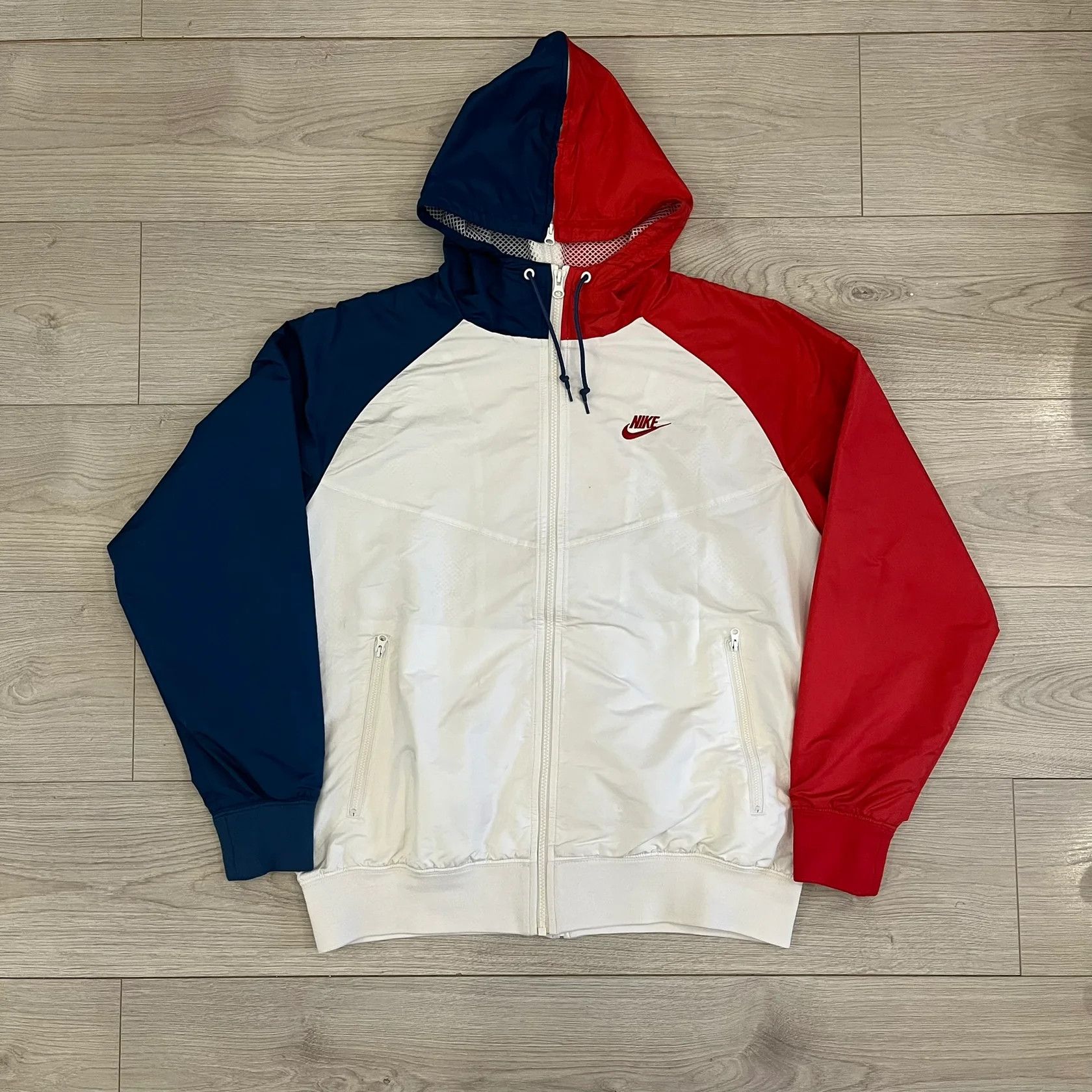 Nike Nike France Olympics 2008 Split Windbreaker (Medium) Size US M / EU 48-50 / 2 - 1 Thumbnail