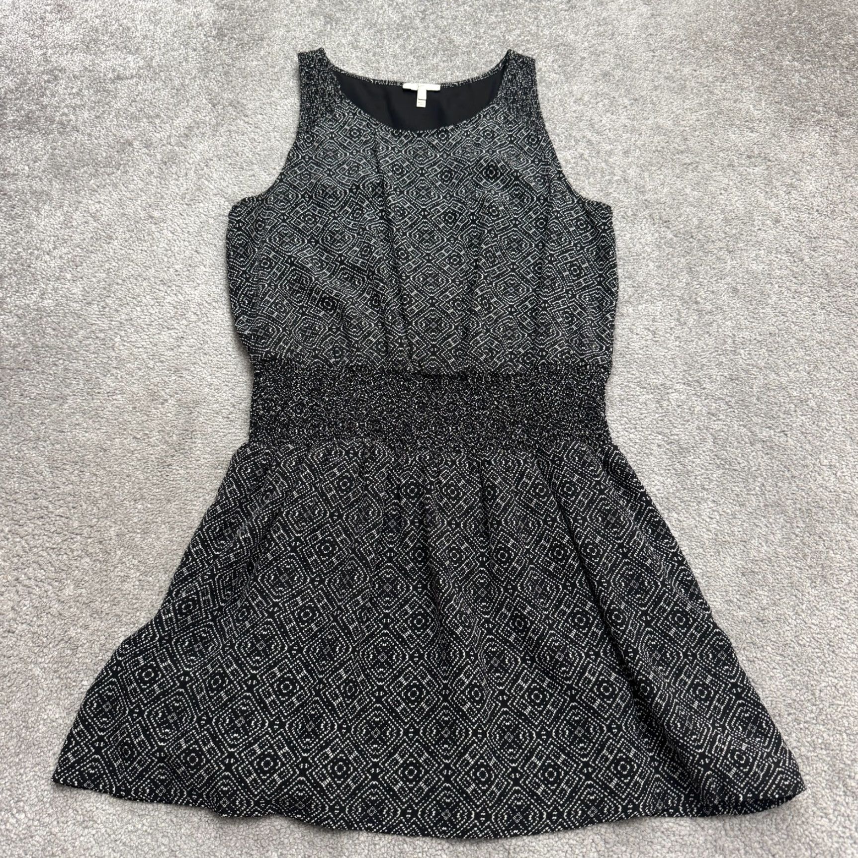 Joie JOIE Silk Geometric Smocked A-Line Mini Dress Women S Black Sleeveless Size S / US 4 / IT 40 - 2 Thumbnail