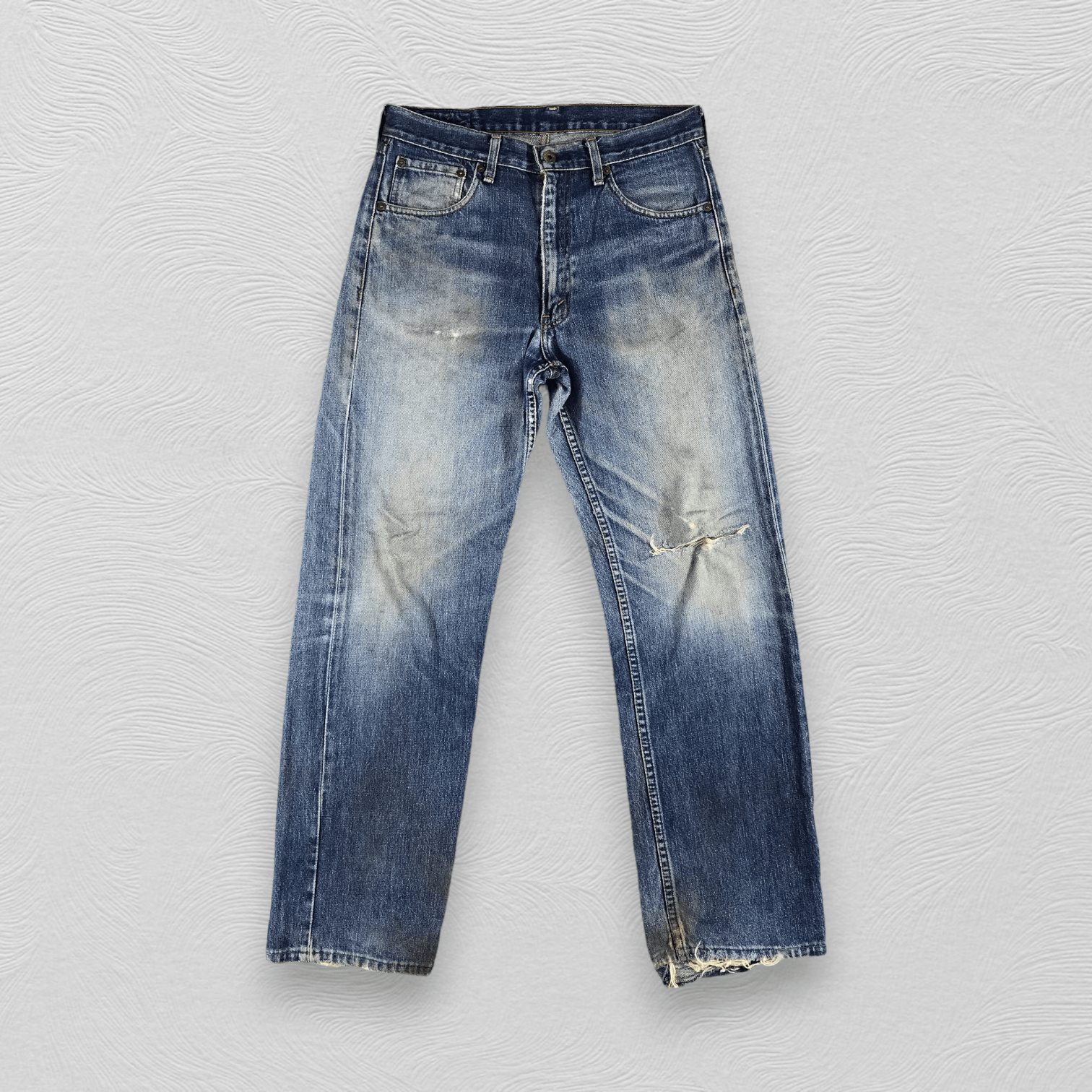 Levi's Vintage Levis 503 Jeans Distress Dark Wash Denim KJ851 Size US 32 / EU 48 - 1 Thumbnail