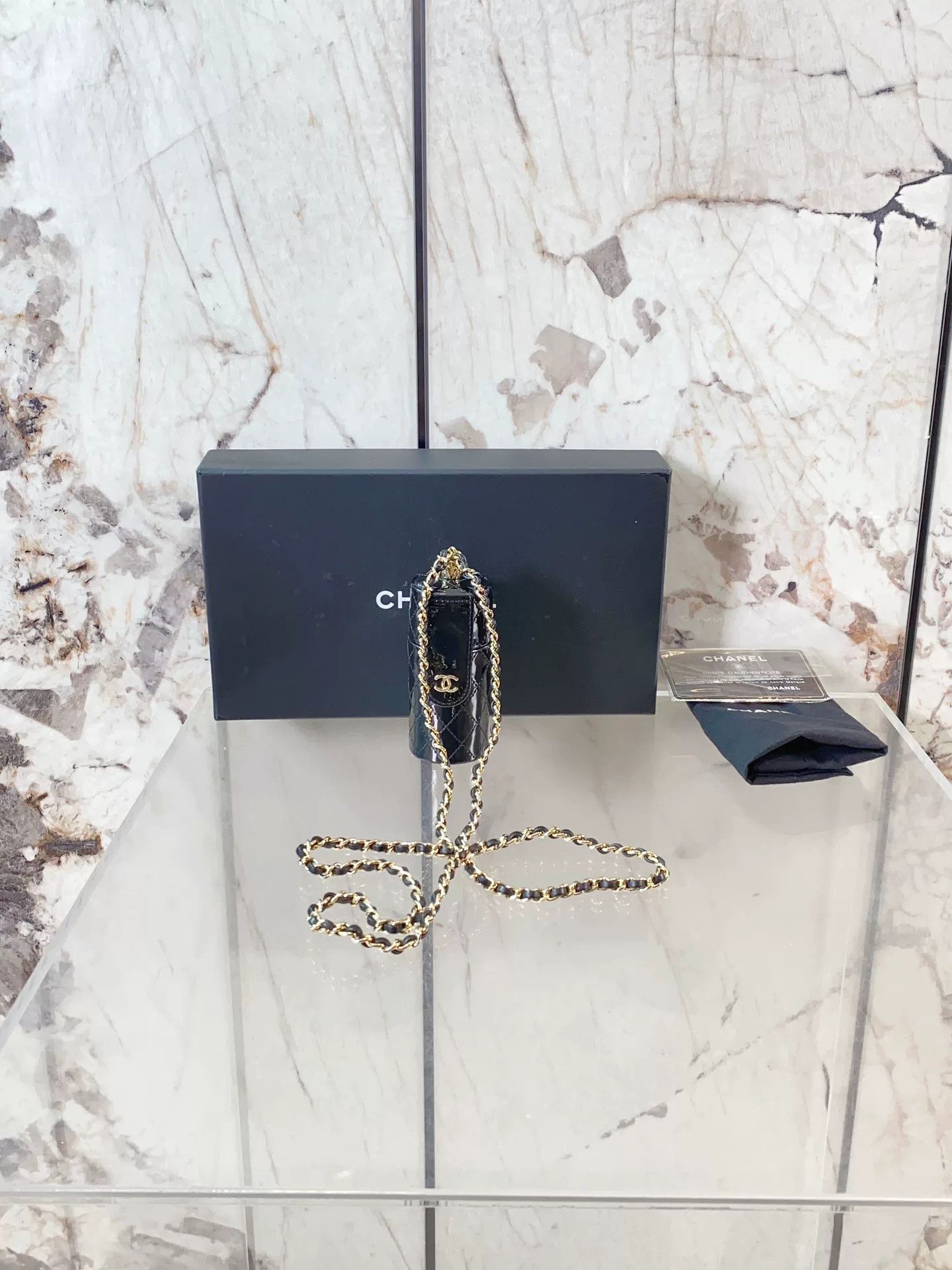 Chanel Pre-loved Bag Very good condition Size ONE SIZE - 1 Thumbnail