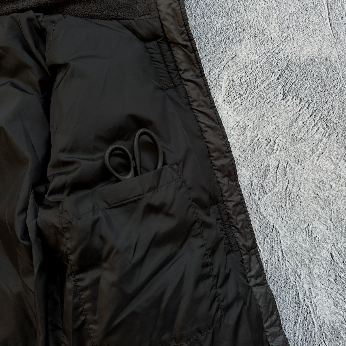 Helly Hansen Women’s Helly Hansen Down Jacket | Detachable Hood | Size M / US 6-8 / IT 42-44 - 19 Thumbnail