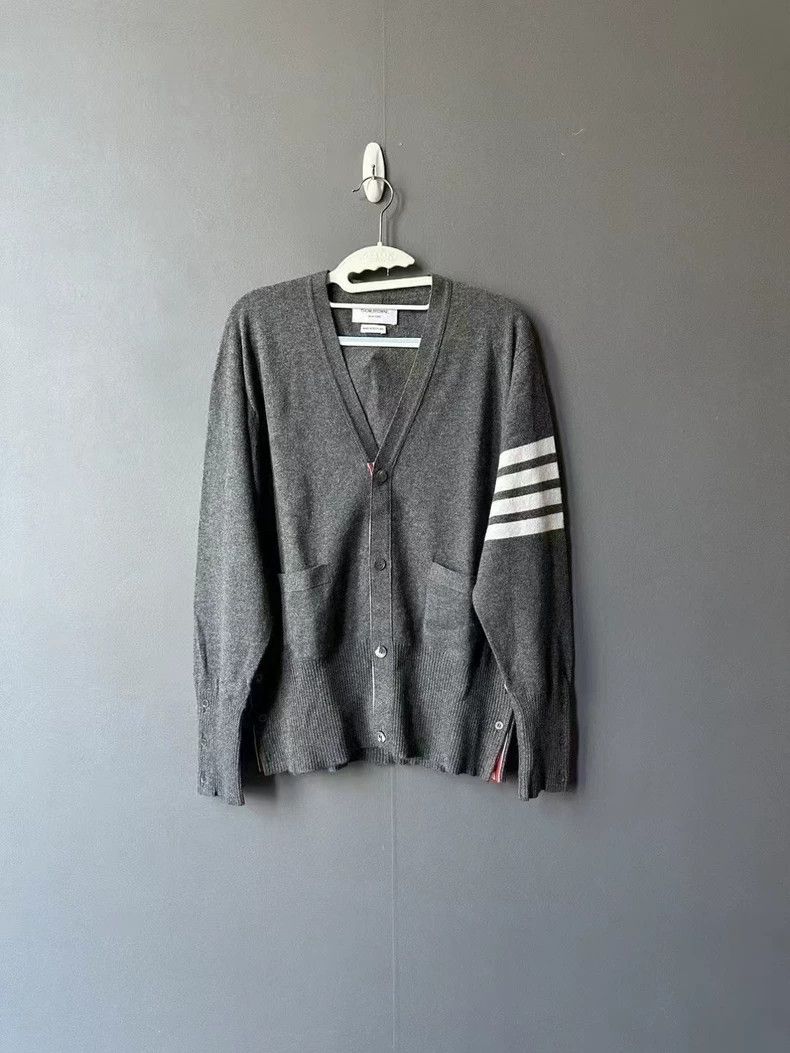 Thom Browne Thom Browne Medium gray cashmere cardigan jacket 2505-Nexta Size US XL / EU 56 / 4 - 1 Thumbnail