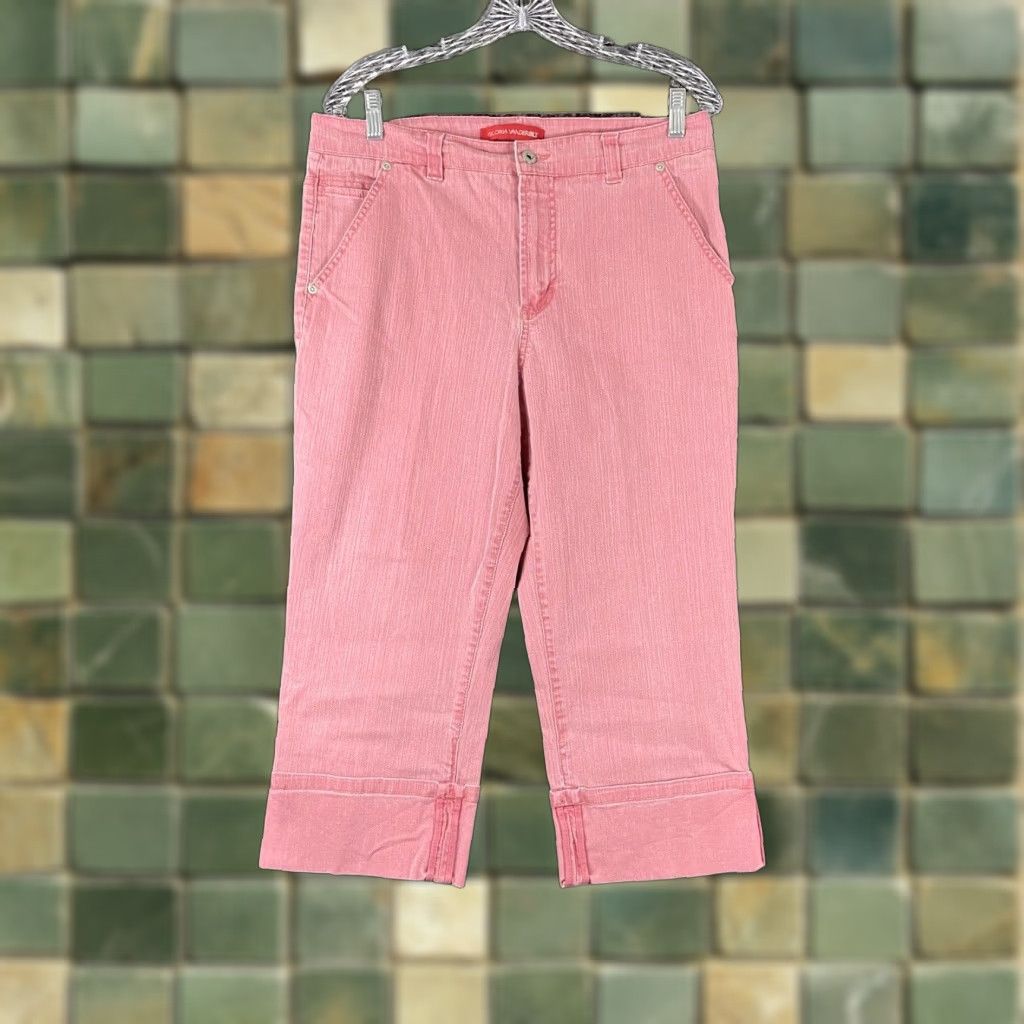 Gloria Vanderbilt VINTAGE Gloria Vanderbilt Capri Jeans Pink Denim Women 12 Capri Denim Jeans Women 12 Pink Gloria Vanderbilt Womens Jeans 12 Ladies Capris Pink Size ONE SIZE - 1 Thumbnail