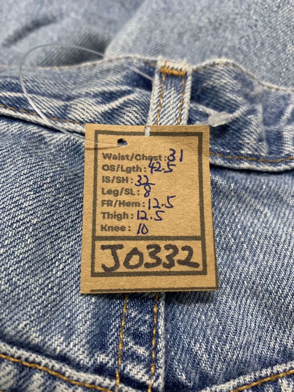 Levi's VTG 90s Levi's 550 Relaxed Fit Tapered Leg Jeans Light Wash Size US 31 - 12 Thumbnail