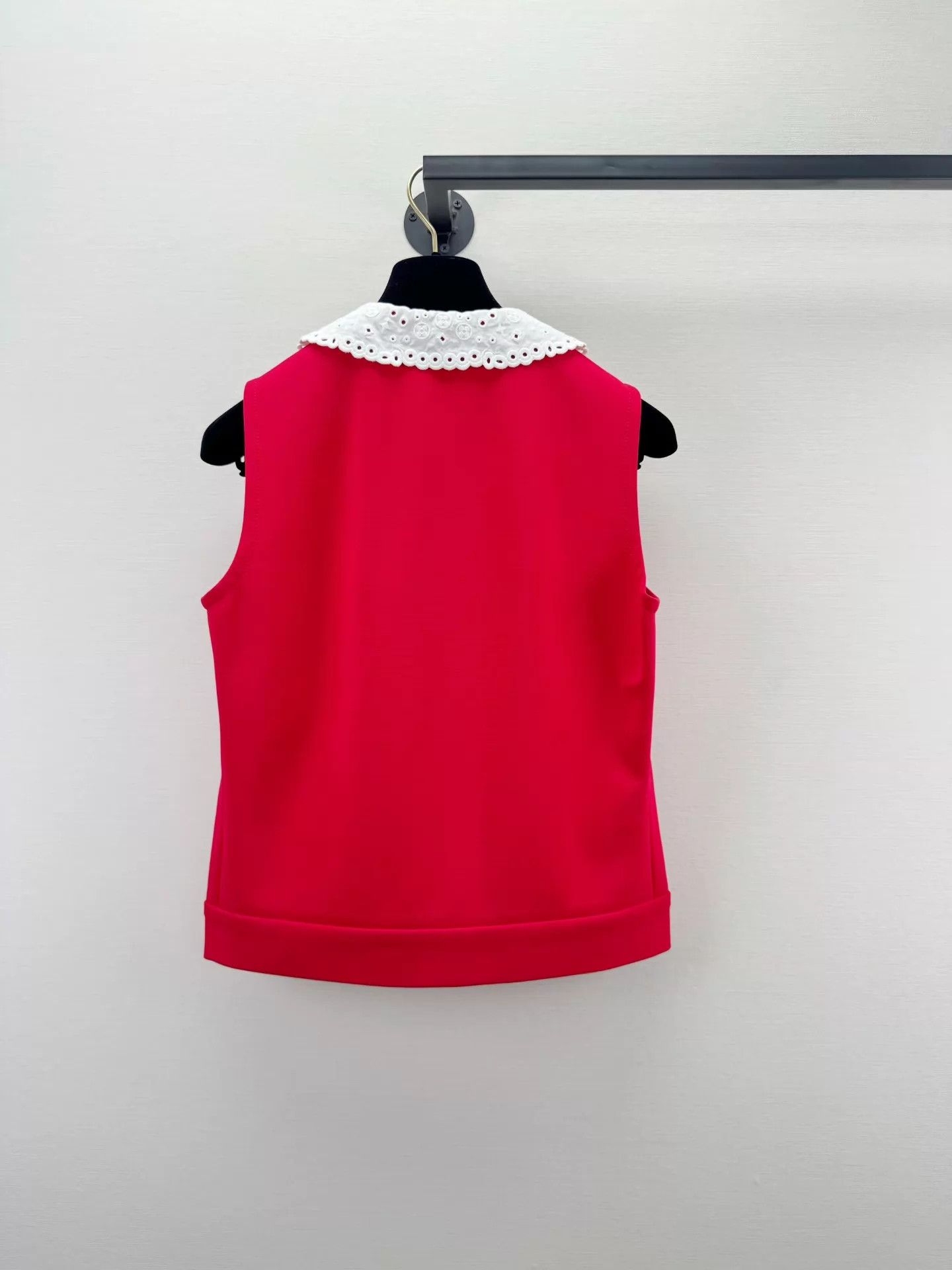 Louis Vuitton LV women's vest 38 like new Size S / US 4 / IT 40 - 7 Thumbnail