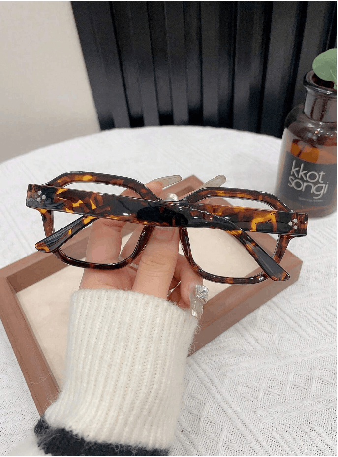 The Unbranded Brand Women's glasses with a stylish polygonal frame Size ONE SIZE - 2 Thumbnail