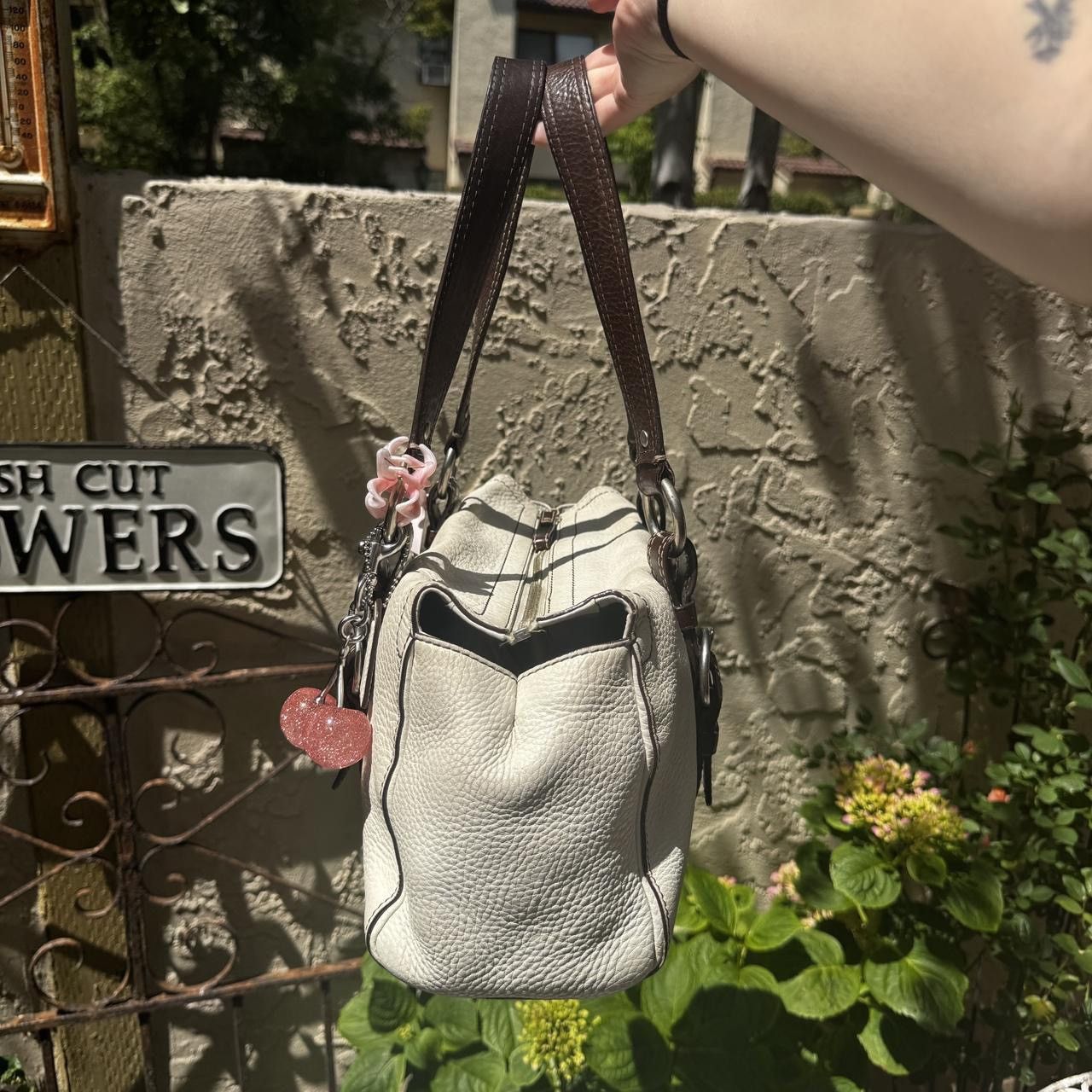 Coach Y2K White & Brown Coach Shoulder Bag Size ONE SIZE - 5 Thumbnail