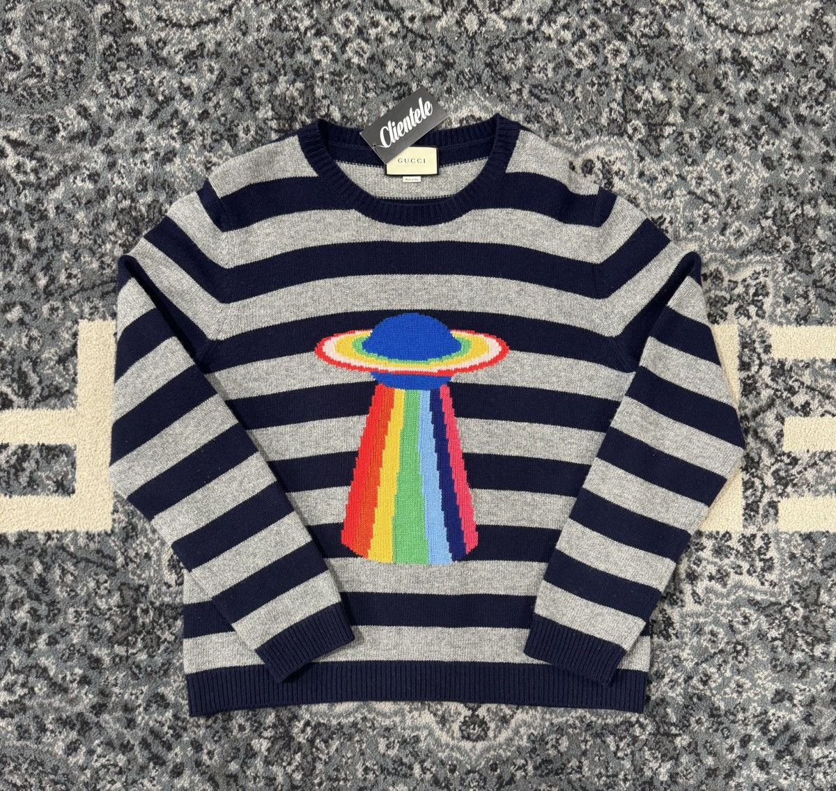Gucci Gucci Flying Saucer Crewneck Size US L / EU 52-54 / 3 - 1 Thumbnail