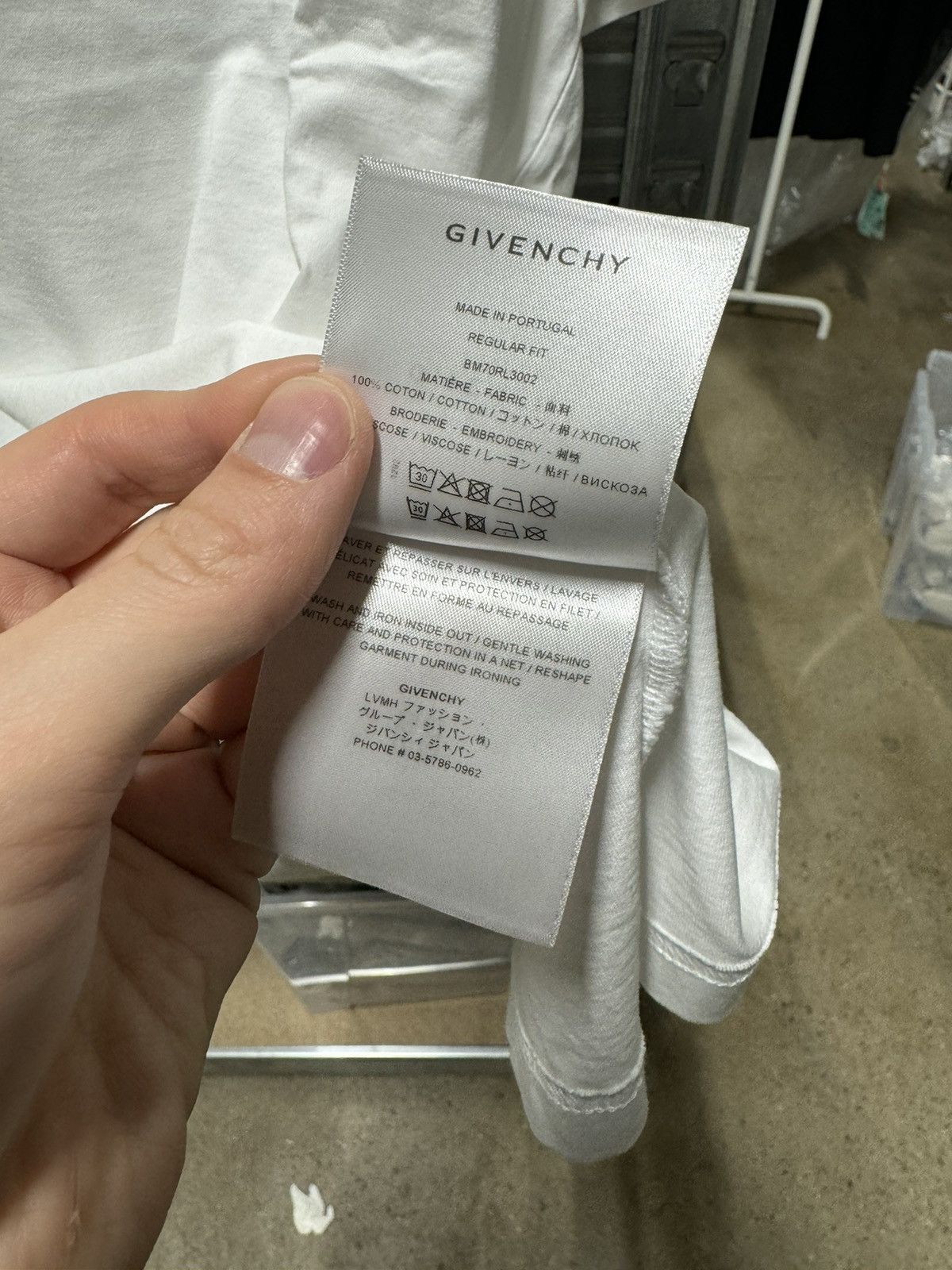 Givenchy Givenchy Signature Logo T-Shirt NEW 650$ Size US XXL / EU 58 / 5 - 6 Thumbnail