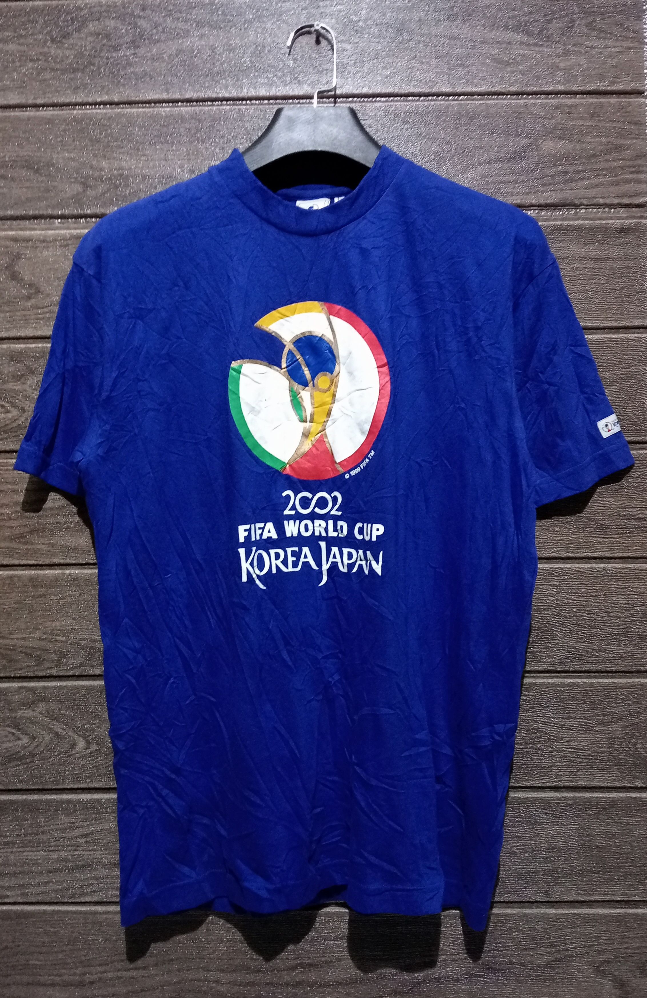 Vintage Vintage '90s FIFA World Cup Korea Japan 2002 Tee Very Rare Size US L / EU 52-54 / 3 - 1 Thumbnail