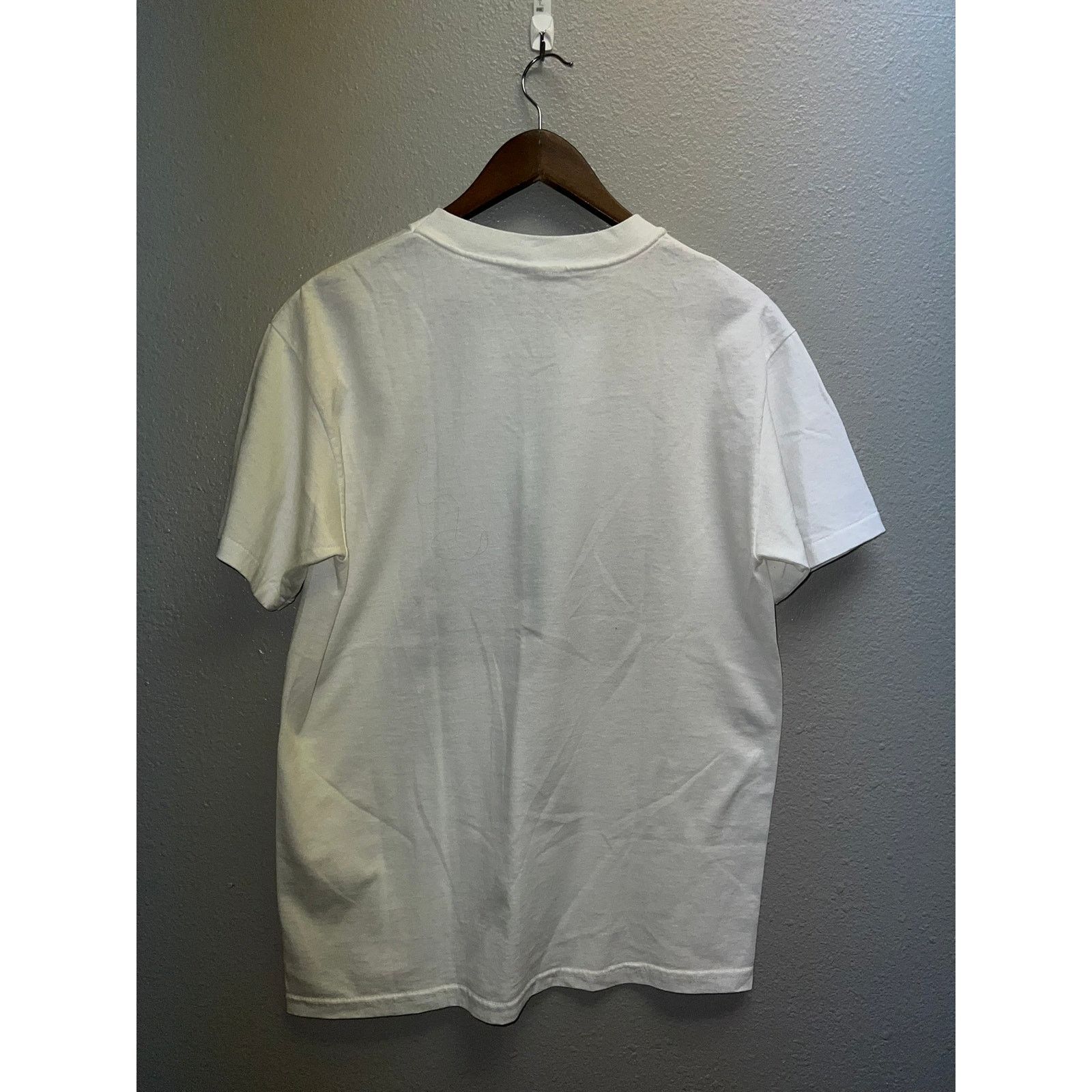 Vintage Vintage Hawaii Shirt JR Wahines Escape To Paradise 90s Tee L Size US L / EU 52-54 / 3 - 8 Thumbnail