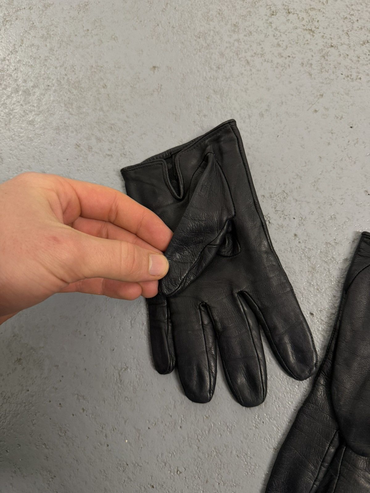 Valentino Valentino Garavani Leather/Silk Studded Gloves Size ONE SIZE - 6 Thumbnail