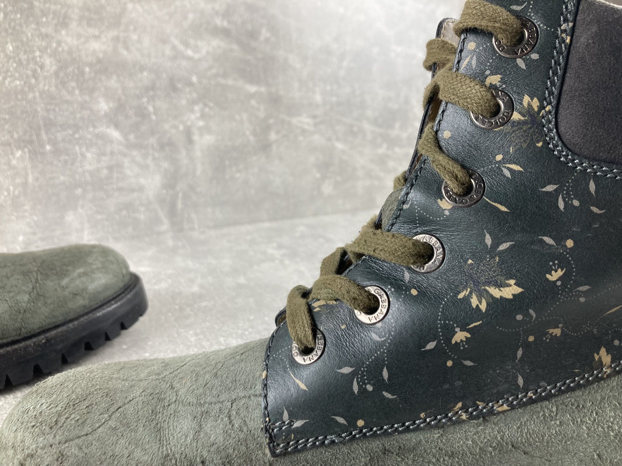 Dolce & Gabbana Dolce & Gabbana luxury green leather / suede chuka boots Size US 10 / IT 40 - 4 Thumbnail