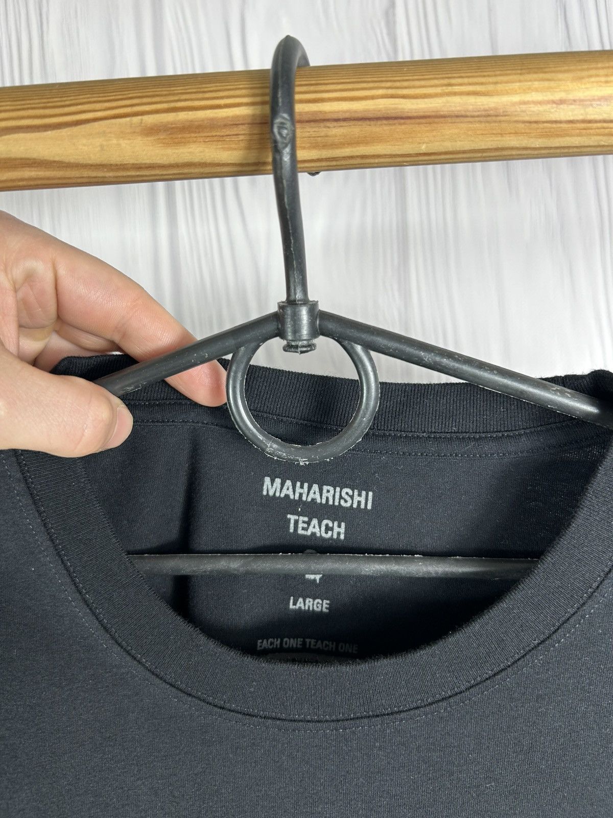 Maharishi Limited Rare MAHARISHI Teach Oker Stay Human Or Die T-Shirt Size US L / EU 52-54 / 3 - 6 Thumbnail