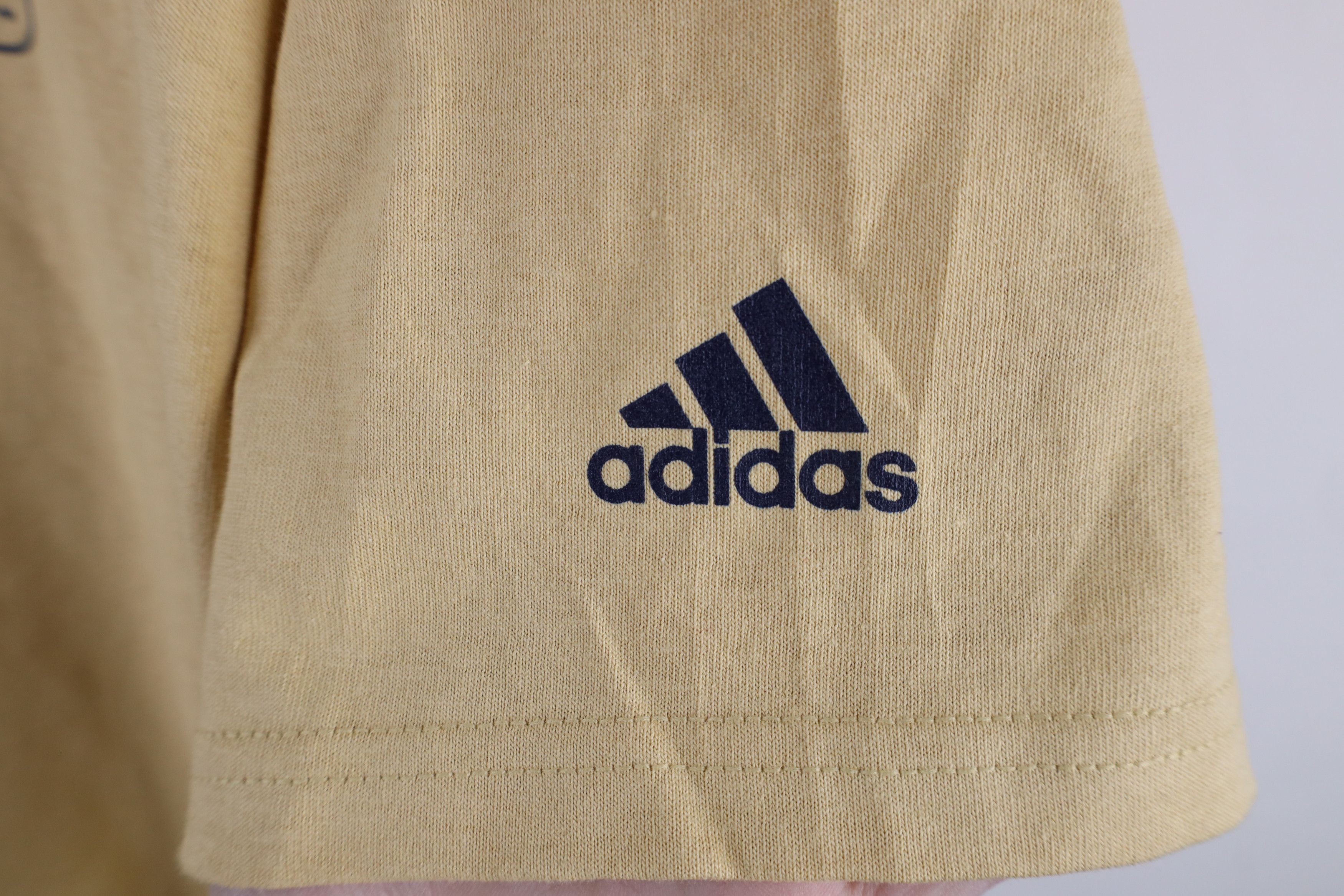 Adidas × Vintage Vintage Adidas Spell Out Notre Dame University T-Shirt Gold Size US XL / EU 56 / 4 - 4 Thumbnail