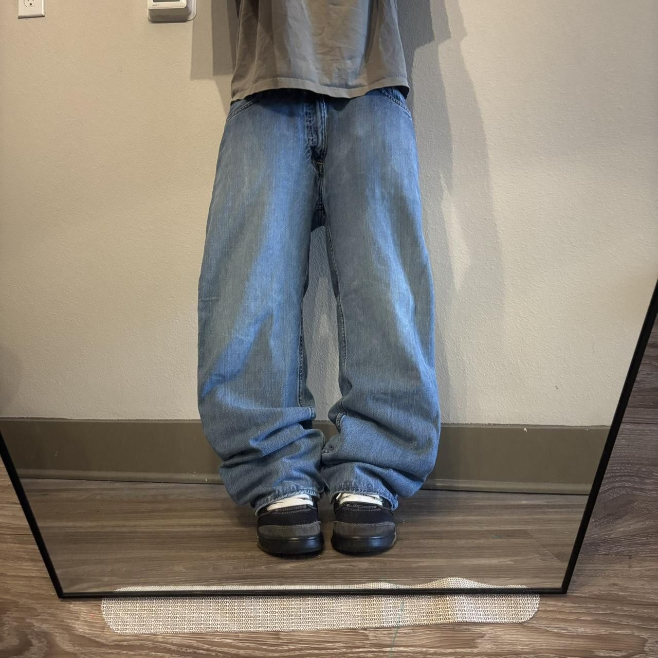 Vintage Crazy Vintage Y2K/2000s Medium Wash Bootcut Streetwear Denim Jeans! 32x30 Size US 32 / EU 48 - 1 Thumbnail