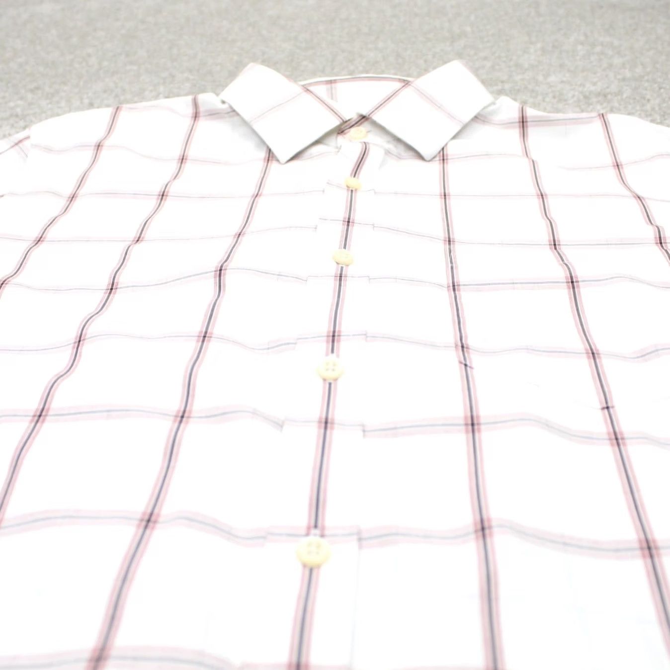 Banana Republic Banana Republic Shirt Mens Large 16-16 1/2 White Red Non-Iron Classic Fit L/S Formal Casual Workwear Men Size US L / EU 52-54 / 3 - 5 Thumbnail