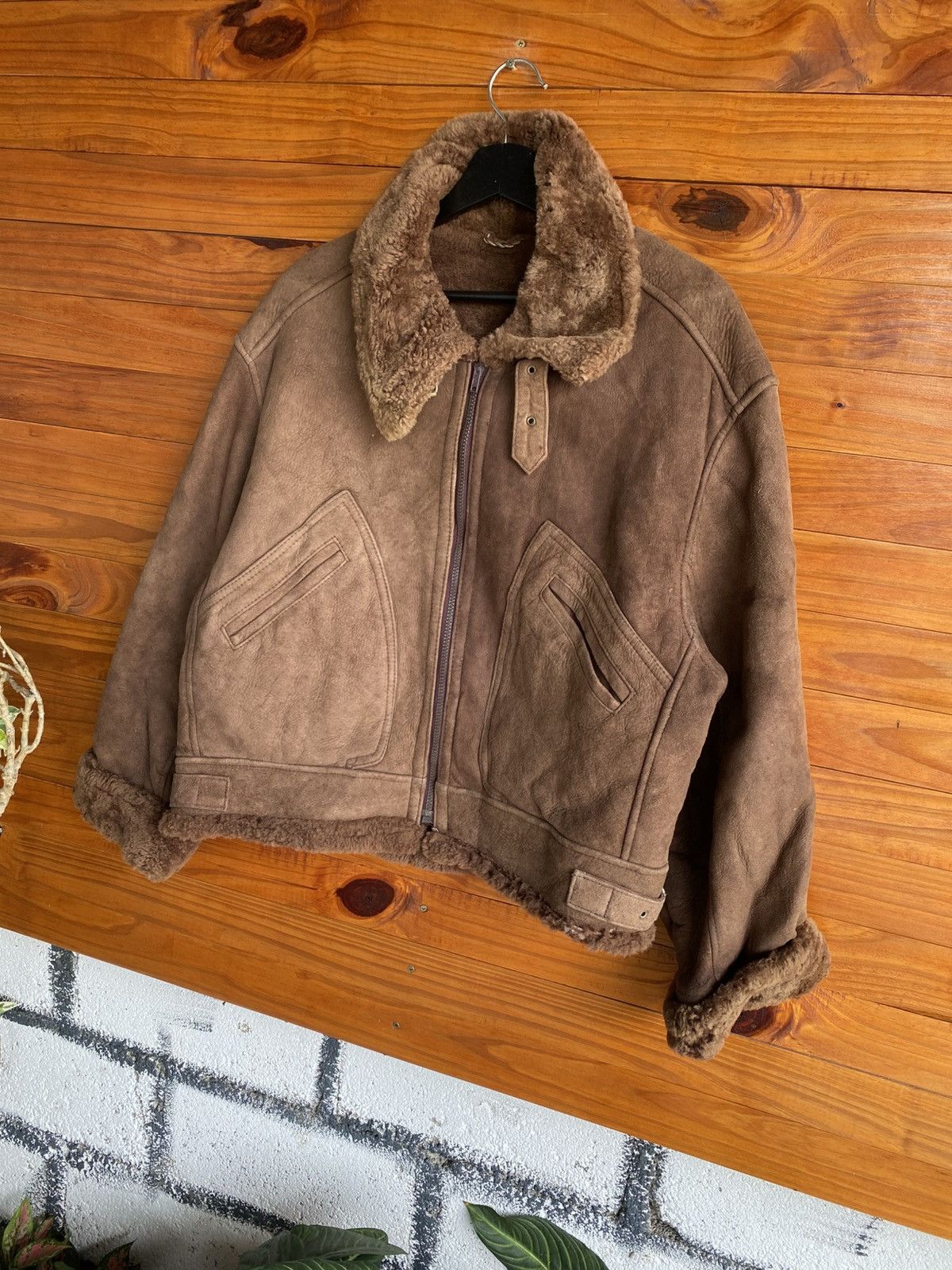 Vintage Vintage NEWS 1985 Shearling Aviator Jacket Brown Faux Suede Size US M / EU 48-50 / 2 - 4 Thumbnail