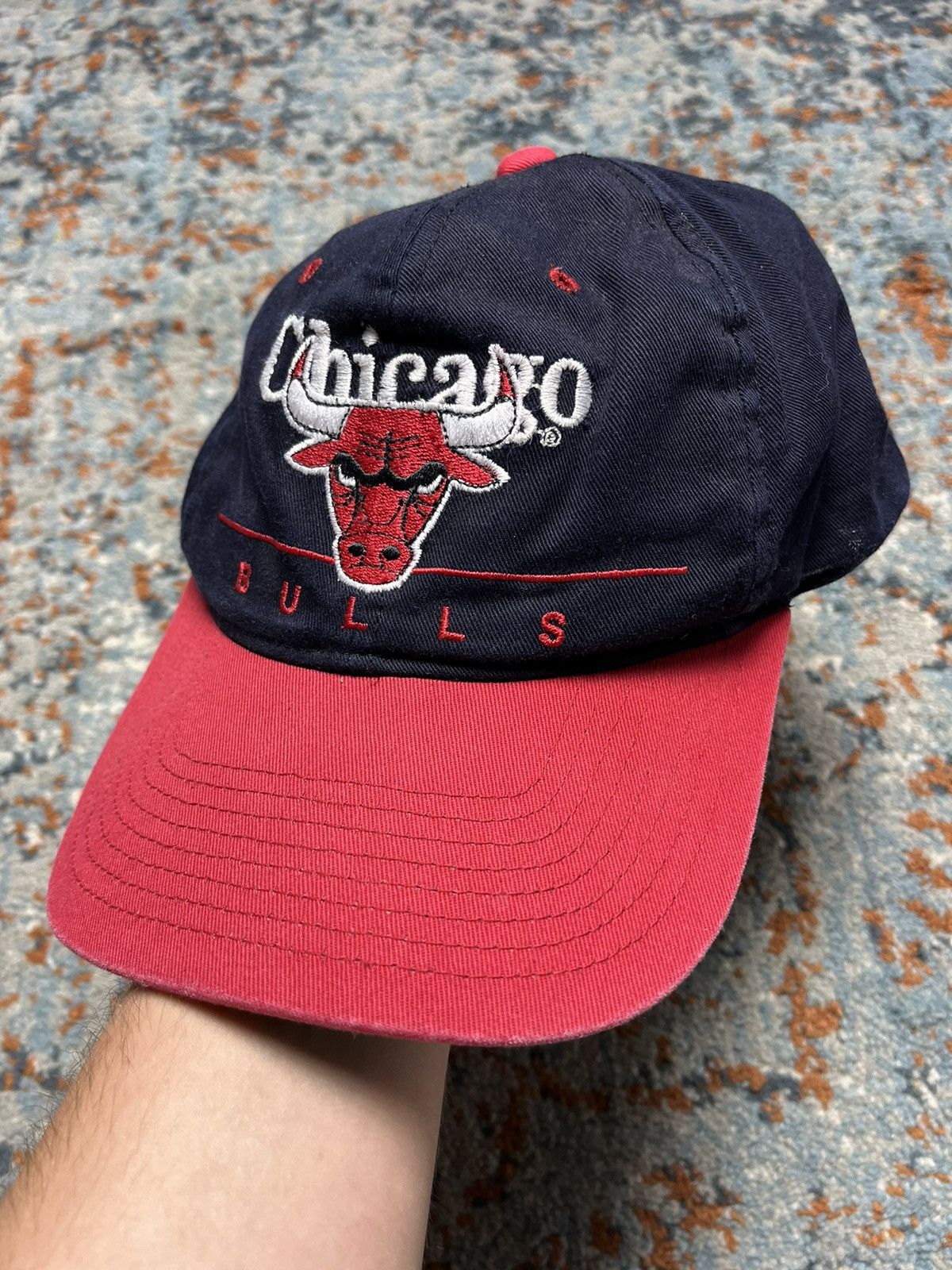 NBA Vintage 90s NBA Chicago Bulls embroidered graphic hat Size ONE SIZE - 3 Thumbnail