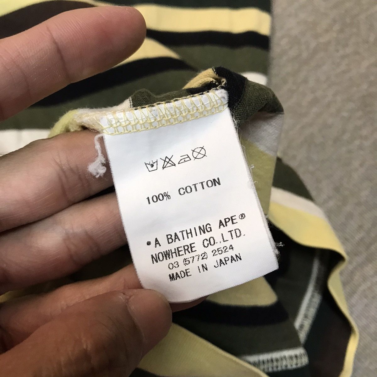 Japanese Brand × Kaws VINTAGE A BATHING APE X KAWS VERY RARE TEE Size US L / EU 52-54 / 3 - 10 Thumbnail