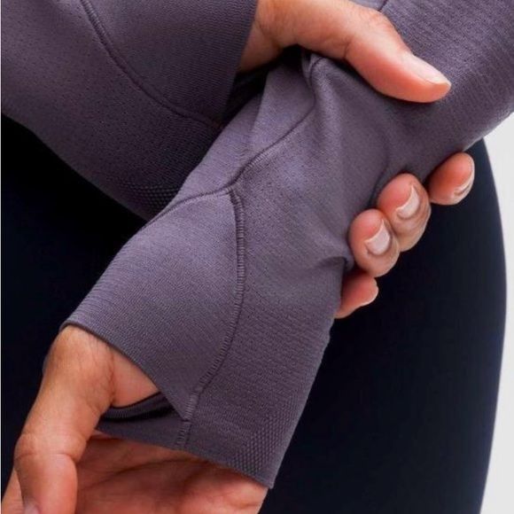 Lululemon Lululemon Purple Long Sleeve Top Size M / US 6-8 / IT 42-44 - 3 Thumbnail