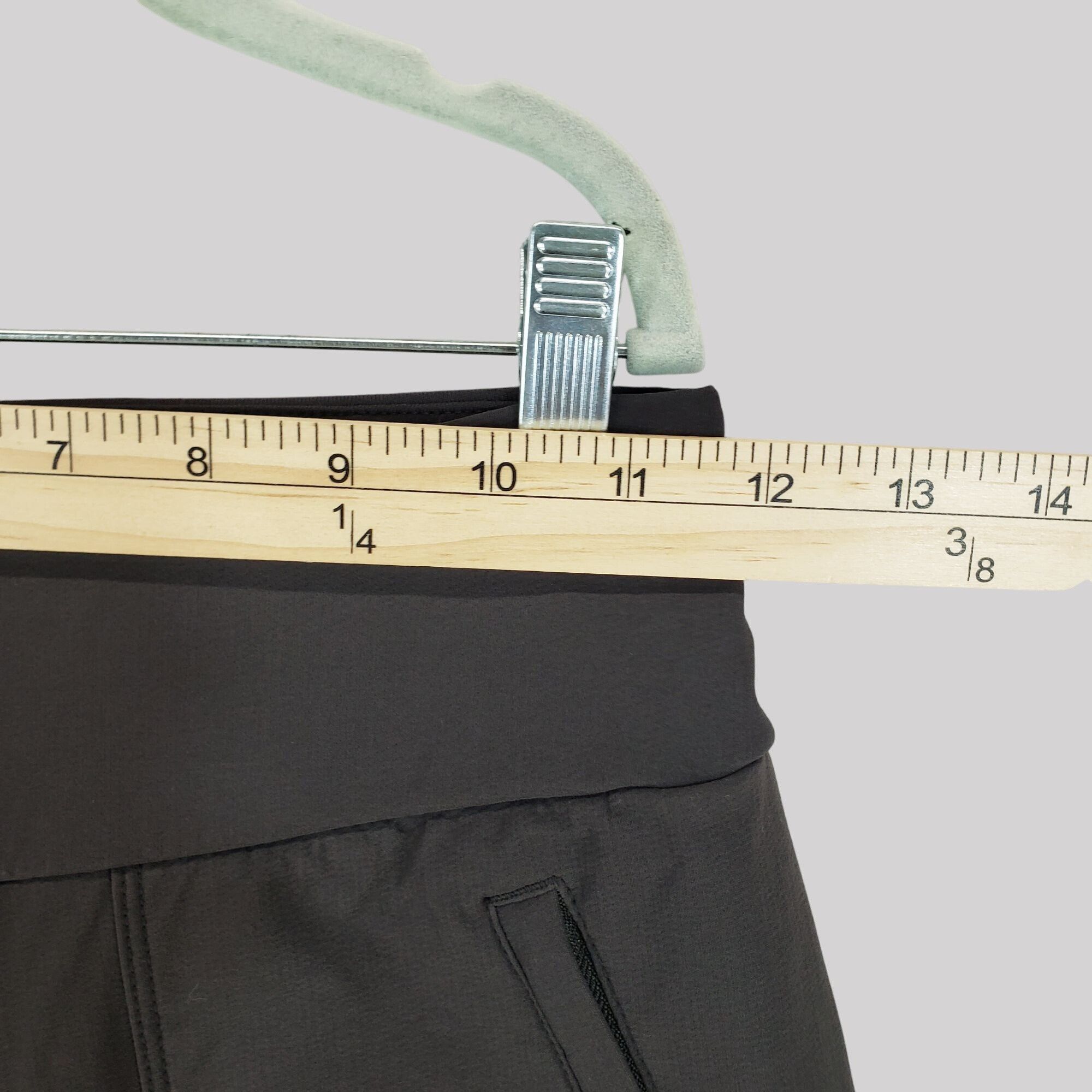 Athleta Athleta Black Headlands Hybrid Cargo High Rise Leggings Wome Size 25" / US 0 / IT 36 - 6 Thumbnail