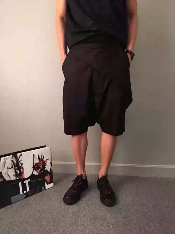 Rick Owens Rick Owens Slant-breasted covered shorts-2505 Size US 32 / EU 48 - 7 Thumbnail