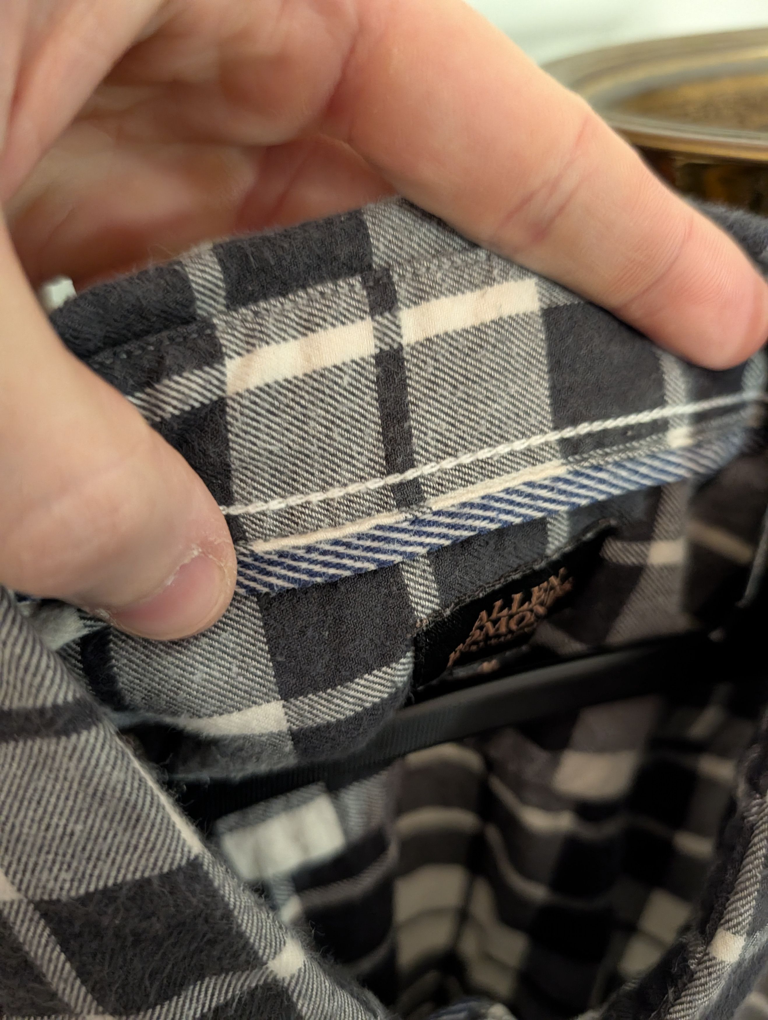 Allen Edmonds Plaid flannel dual chest pocket black/white button up shirt Size US M / EU 48-50 / 2 - 9 Thumbnail