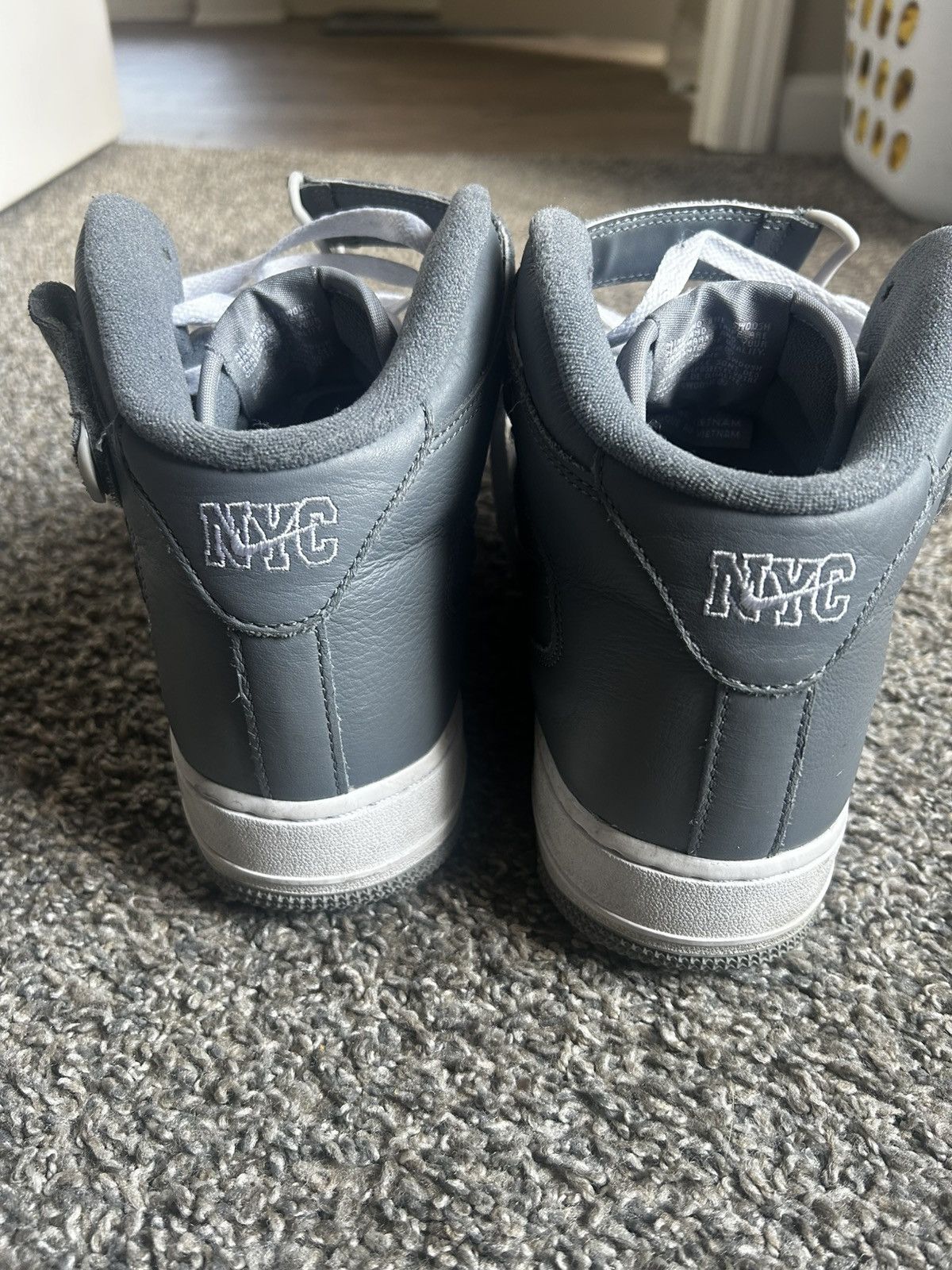 Nike Nike NYC Air Force 1 Mid Size US 10 / EU 43 - 4 Thumbnail