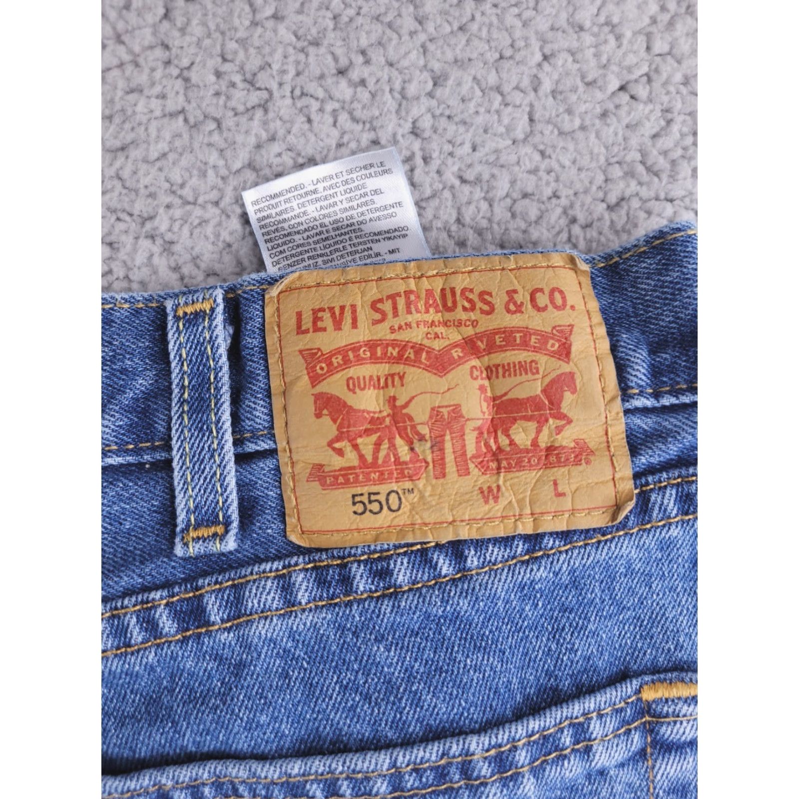 Levi's Levi's Jeans Mens 41x35 Blue 505 Denim Pants Tapered Straight Regular Size 41 Inseam 35 Color Blue Mens Size US 41 - 3 Thumbnail