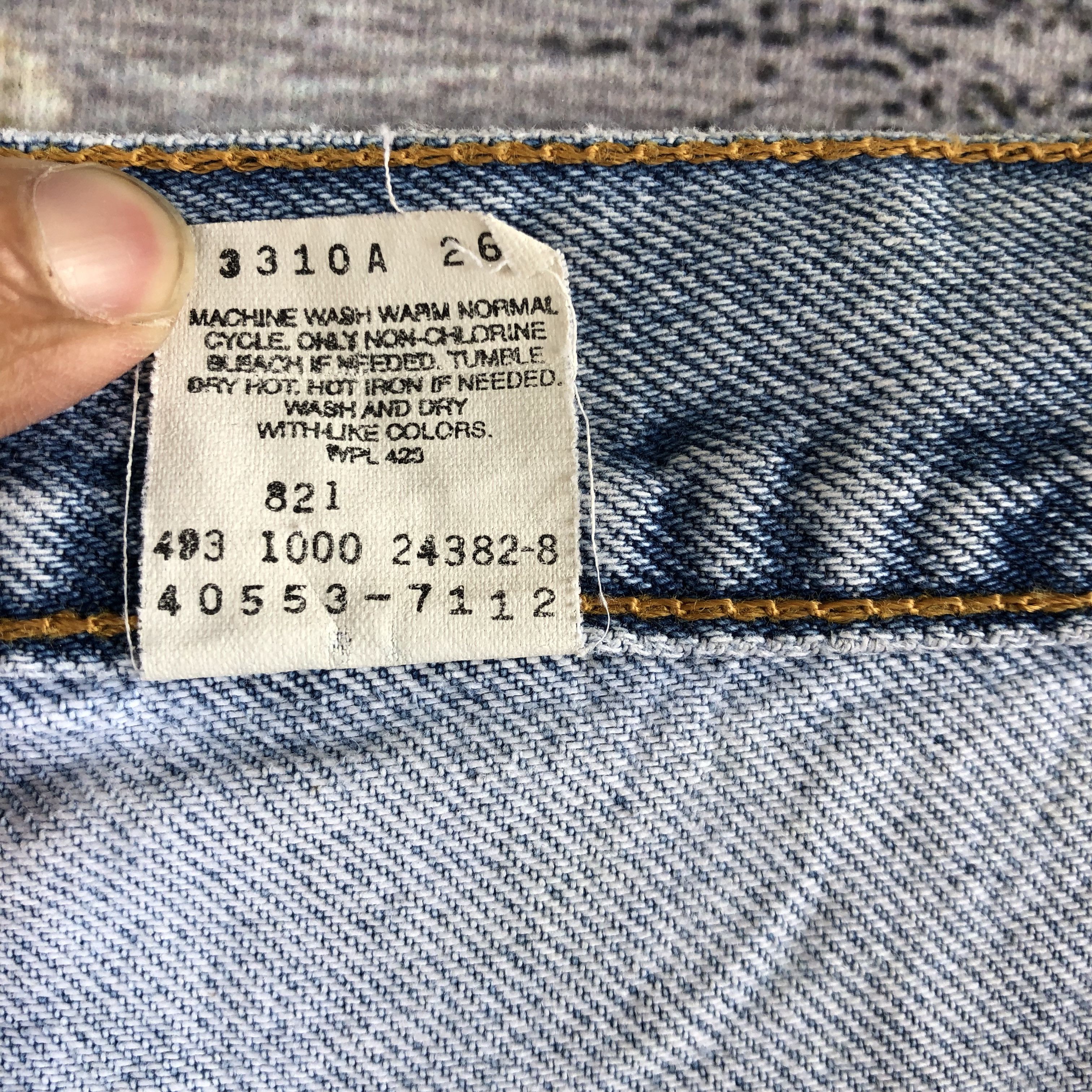 Levi's Vintage Levis 550 Light Wash Jeans Levi's Sun Faded Denim Size US 32 / EU 48 - 10 Thumbnail