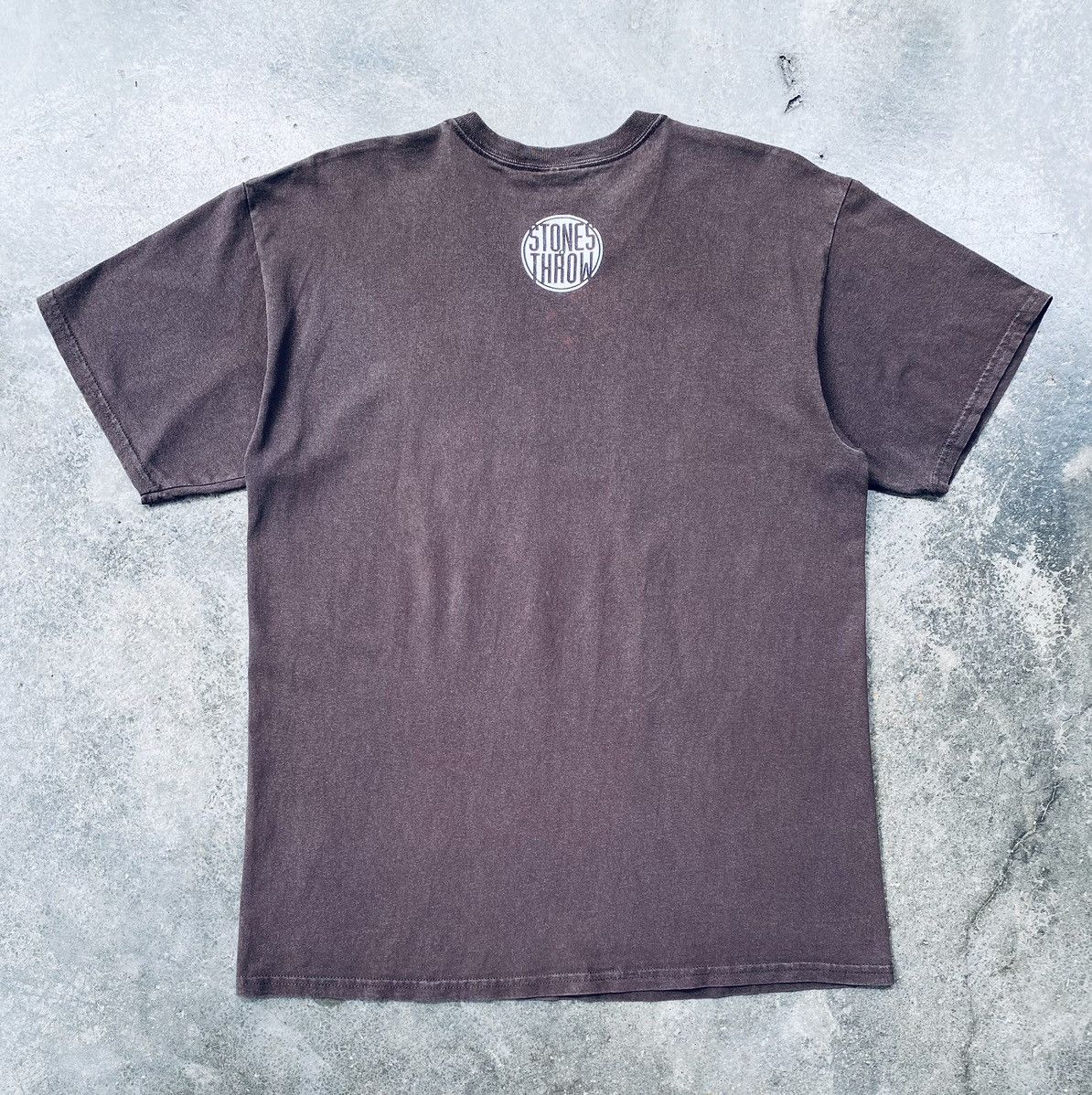 Band Tees Vintage Y2k JDilla Donuts Stones Throw Record Band Tee (RIP) Size US L / EU 52-54 / 3 - 2 Thumbnail