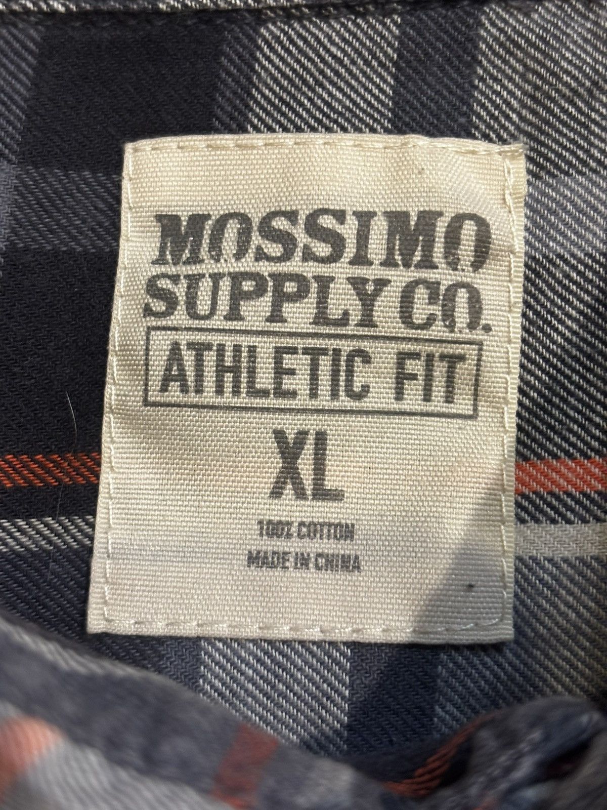 Mossimo Men’s casual plaid Shirt.mt3412 Size US XL / EU 56 / 4 - 8 Thumbnail